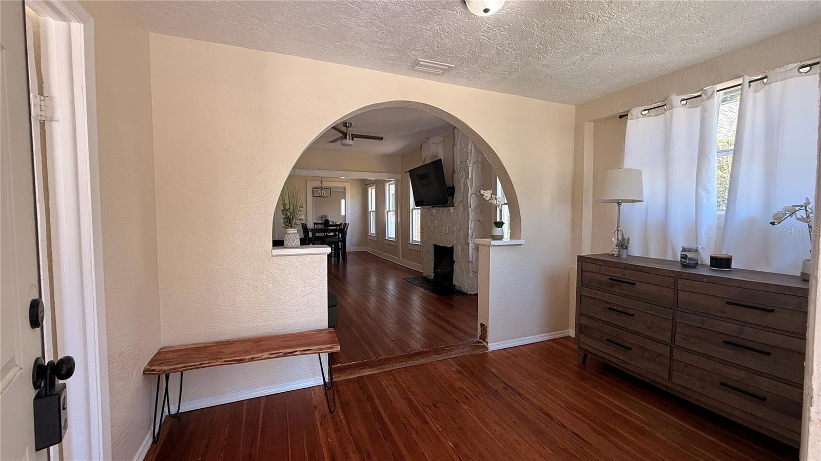 905 JONES ST, CLEARWATER, FL, 33755