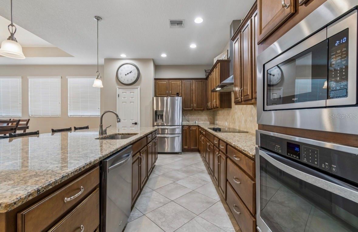 1927 MONTGOMERY BELL RD, WESLEY CHAPEL, FL, 33543