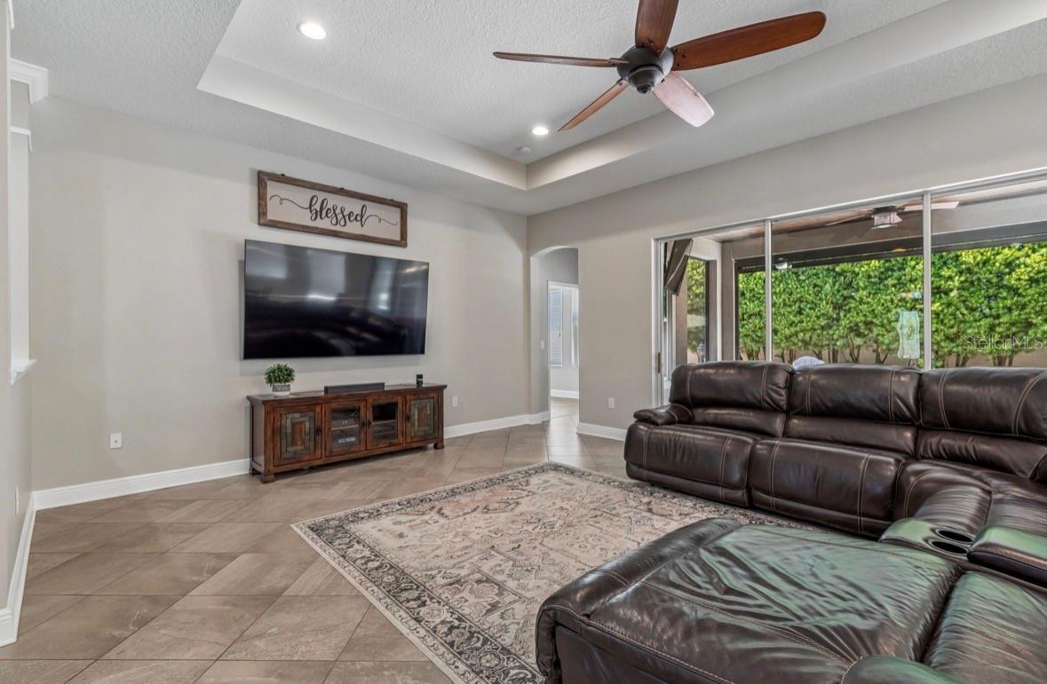 1927 MONTGOMERY BELL RD, WESLEY CHAPEL, FL, 33543