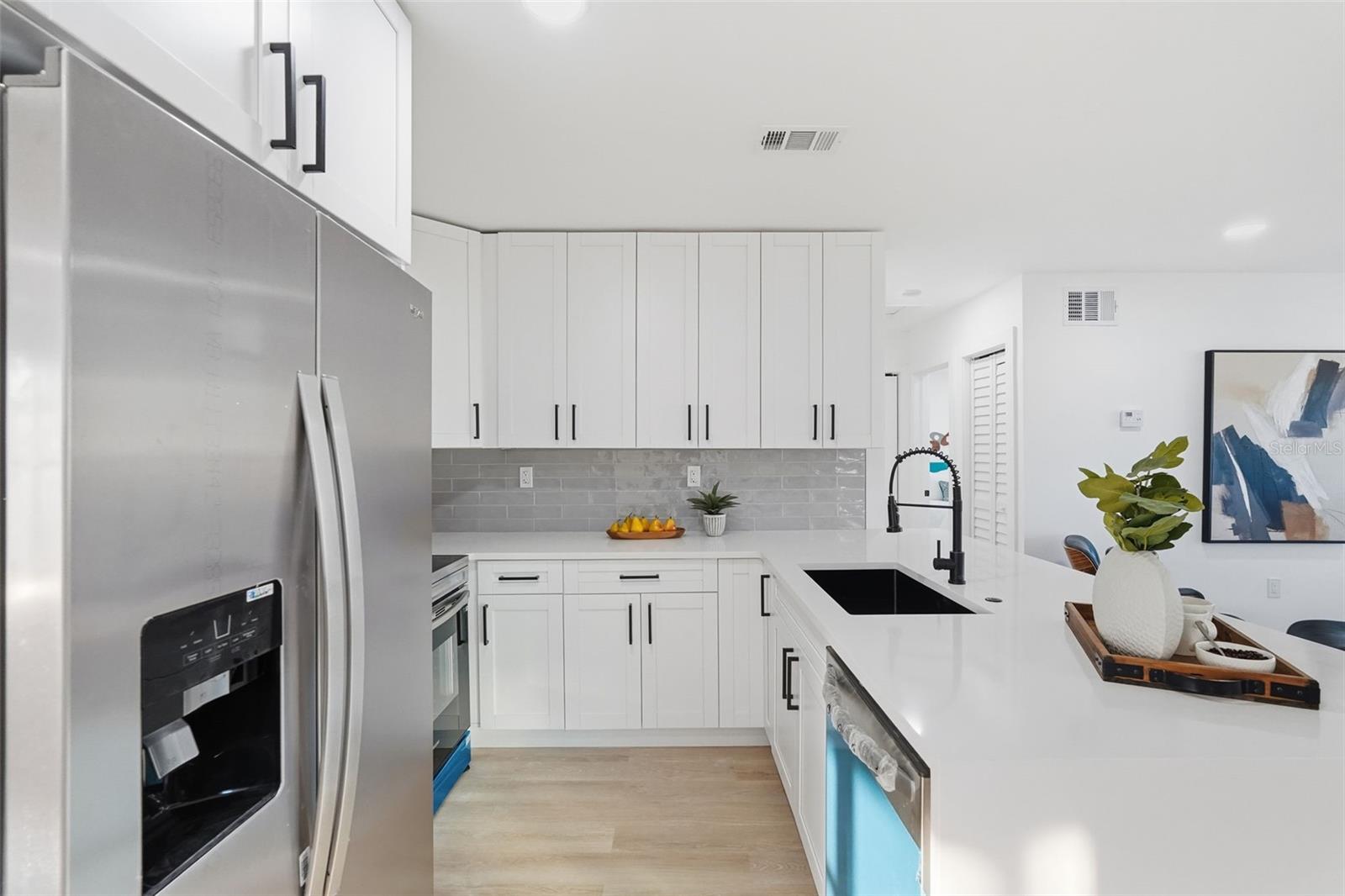 2470 DEL RIO WAY, DUNEDIN, FL, 34698