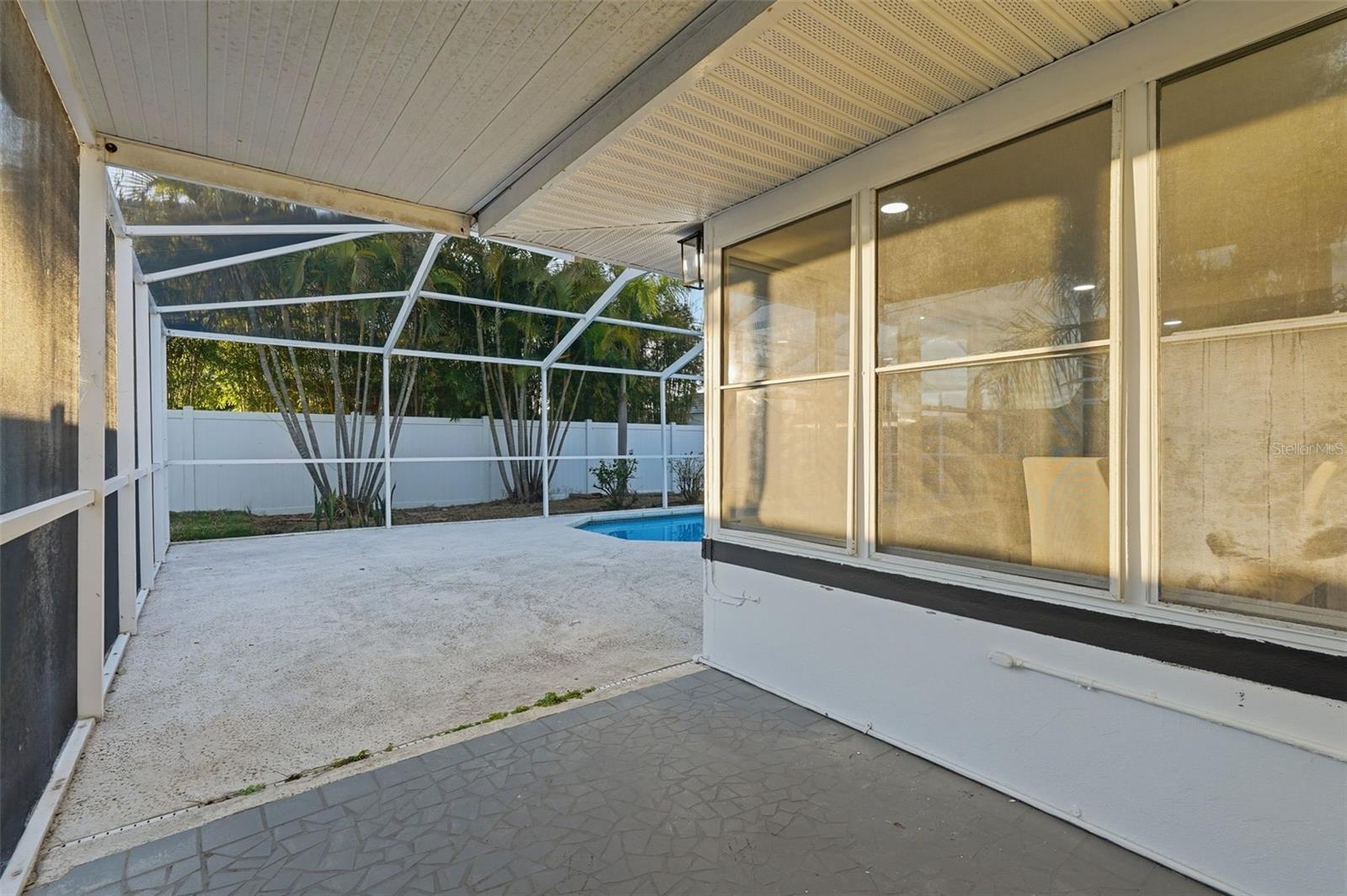 2470 DEL RIO WAY, DUNEDIN, FL, 34698