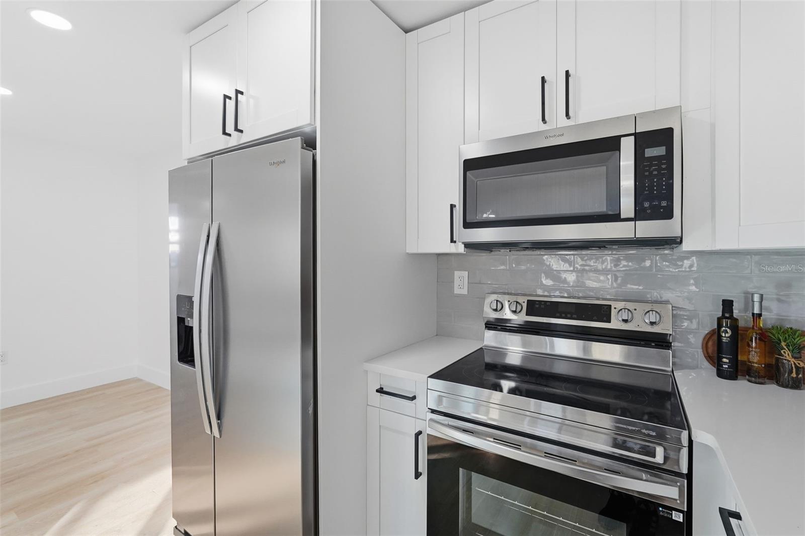 2470 DEL RIO WAY, DUNEDIN, FL, 34698