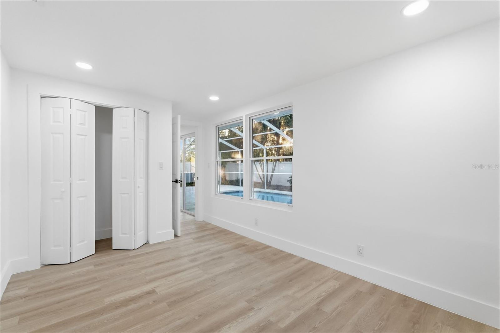 2470 DEL RIO WAY, DUNEDIN, FL, 34698