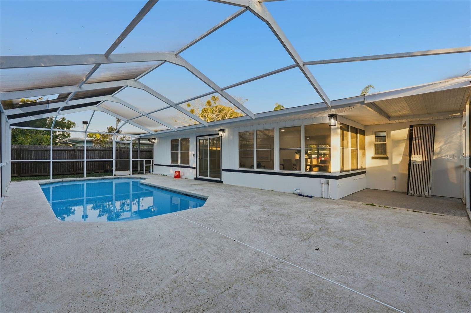 2470 DEL RIO WAY, DUNEDIN, FL, 34698