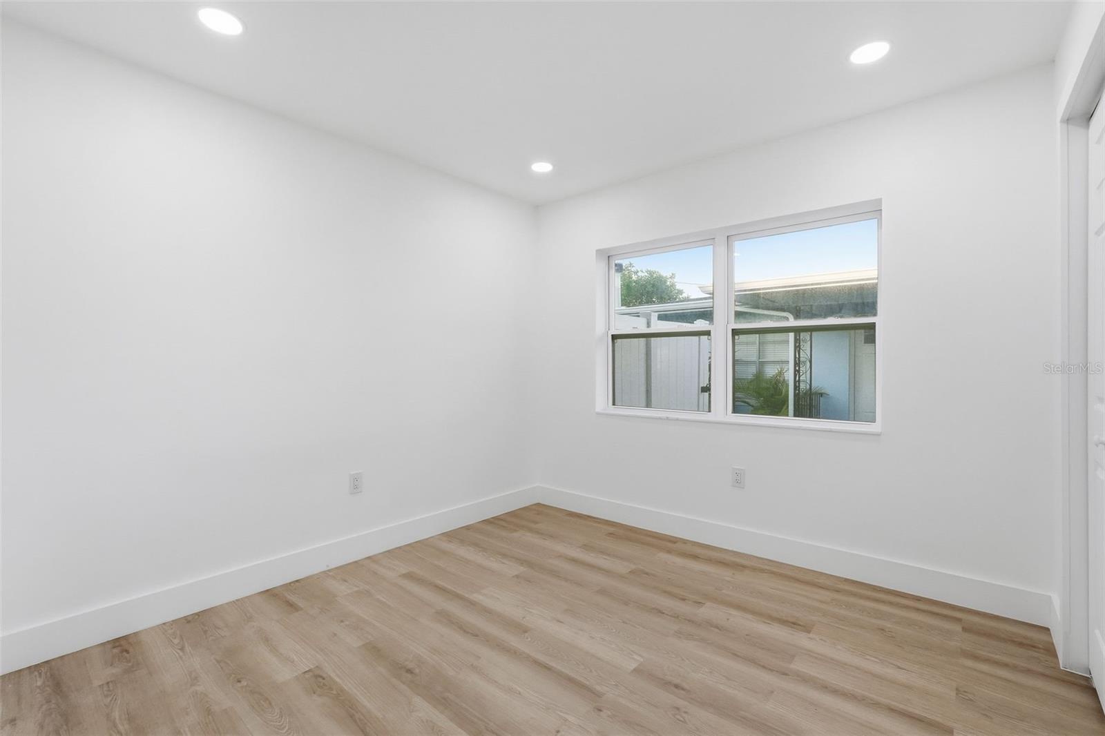 2470 DEL RIO WAY, DUNEDIN, FL, 34698