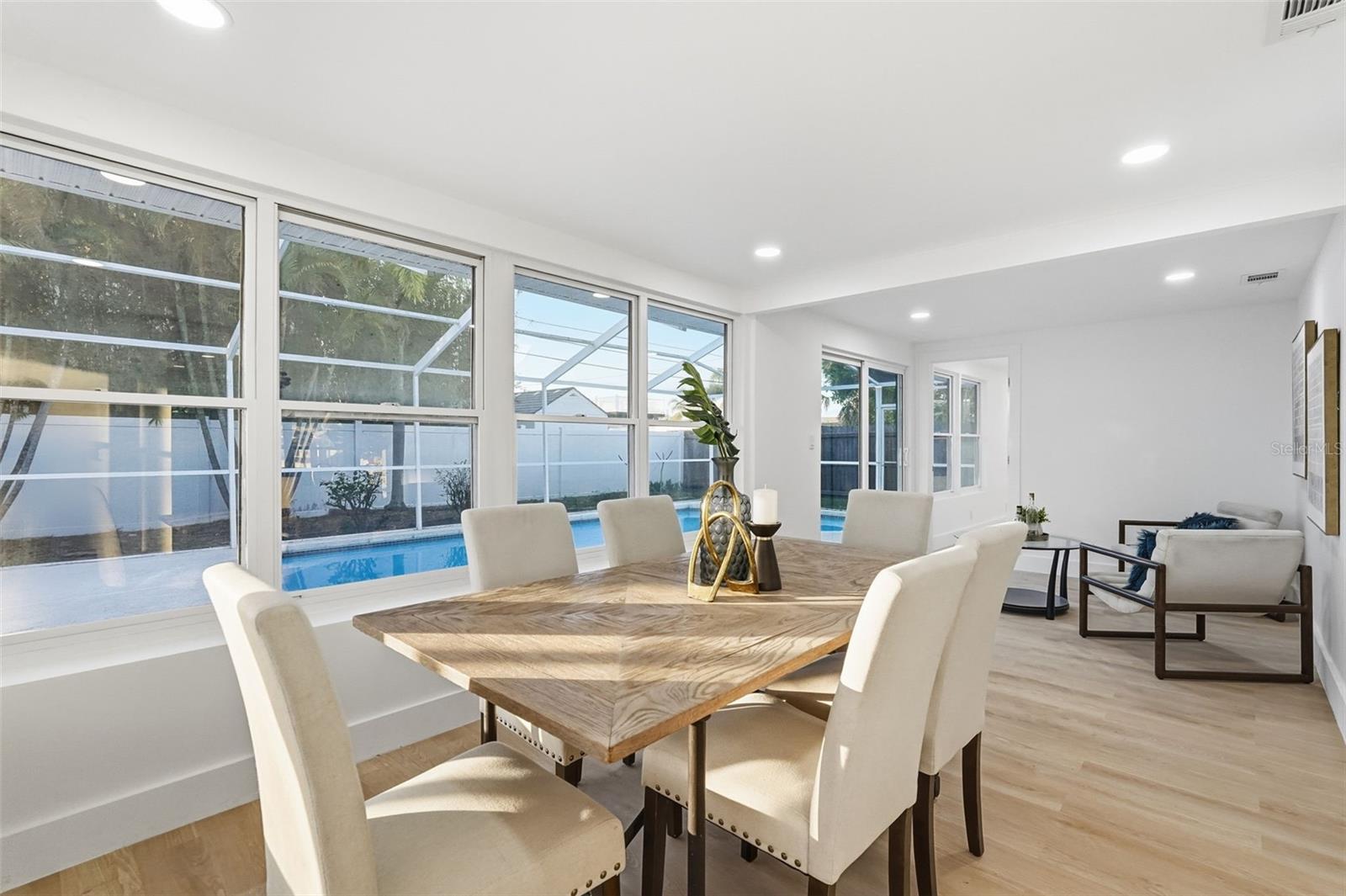 2470 DEL RIO WAY, DUNEDIN, FL, 34698