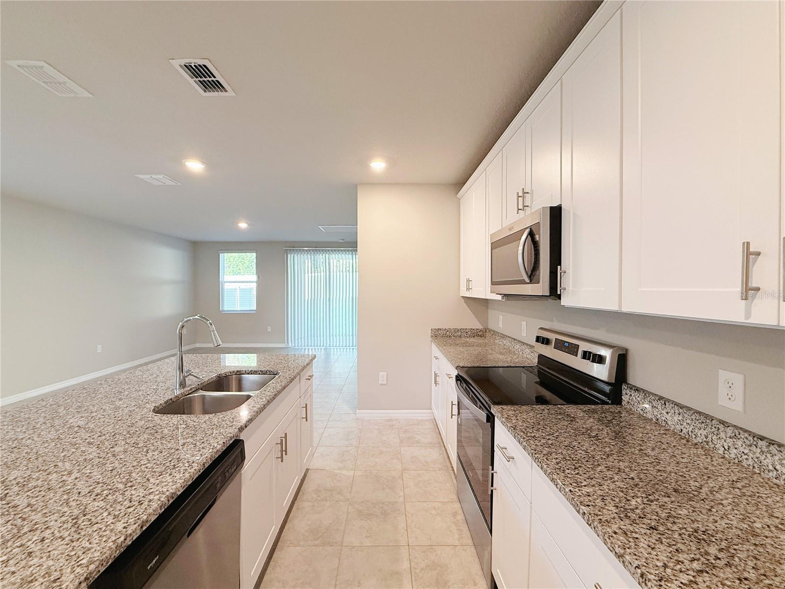 17341 CAGAN CROSSINGS BLVD, CLERMONT, FL, 34714