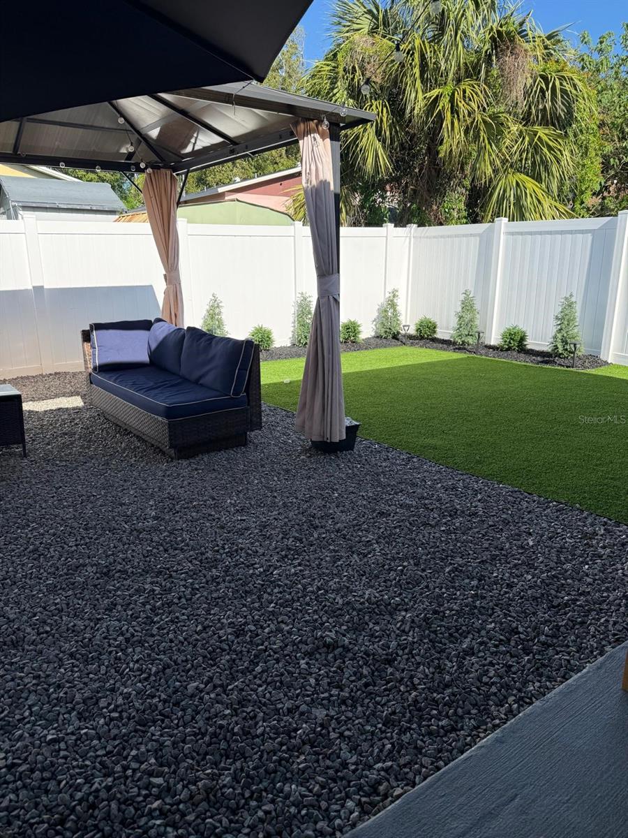 9302 N MARGARET AVE, TAMPA, FL, 33612