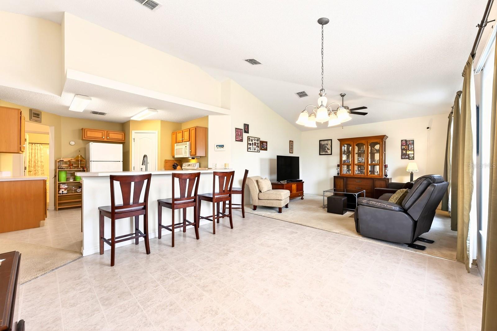 416 LAKEVIEW RD, KISSIMMEE, FL, 34759