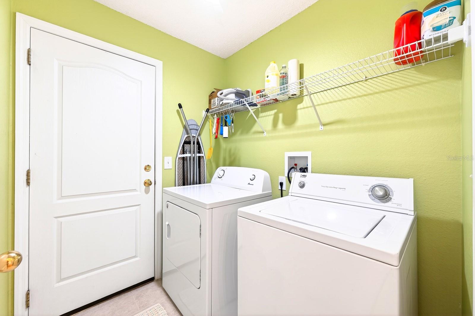 416 LAKEVIEW RD, KISSIMMEE, FL, 34759