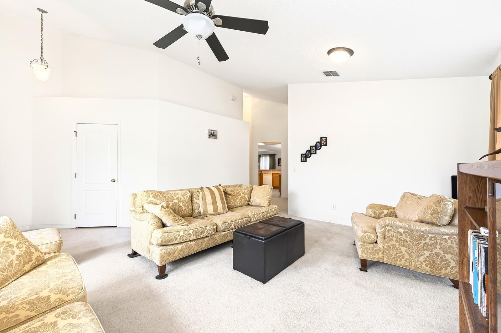 416 LAKEVIEW RD, KISSIMMEE, FL, 34759