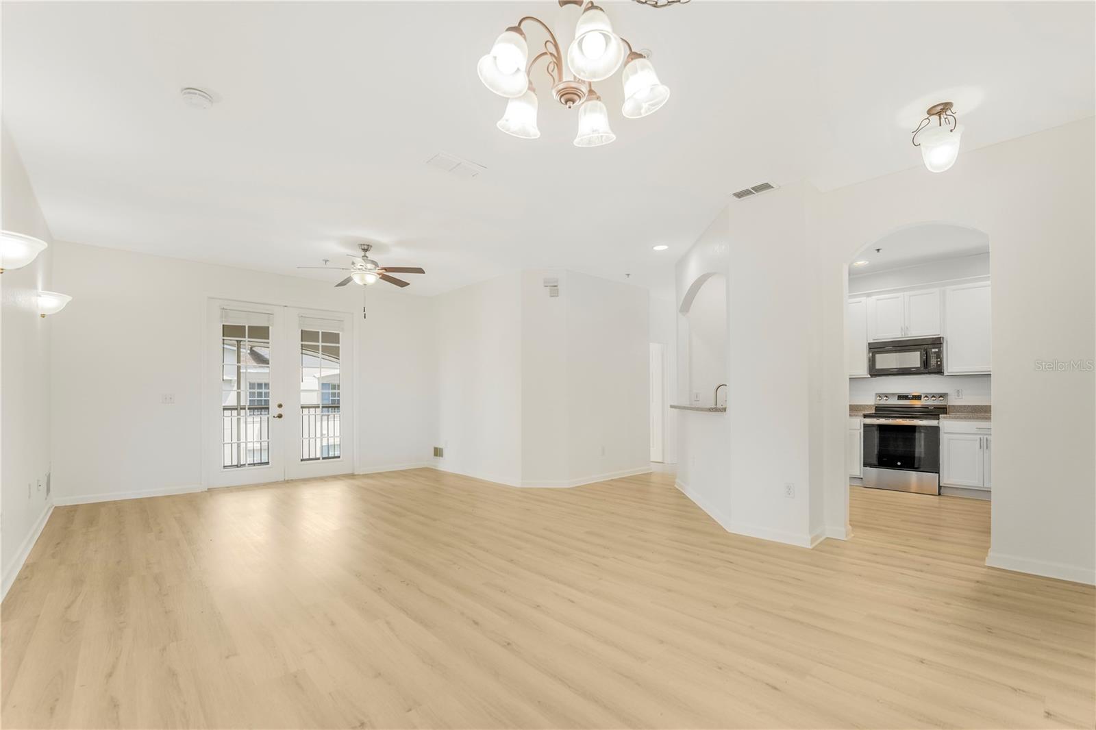 3351 WHITESTONE CIR #304, KISSIMMEE, FL, 34741