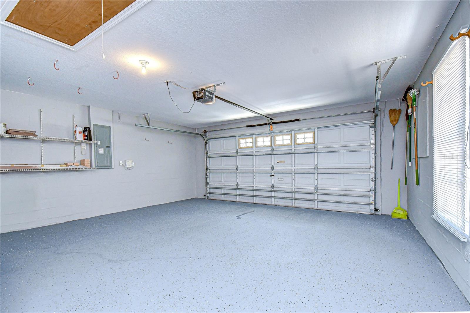 18003 BIRDWATER DR, TAMPA, FL, 33647