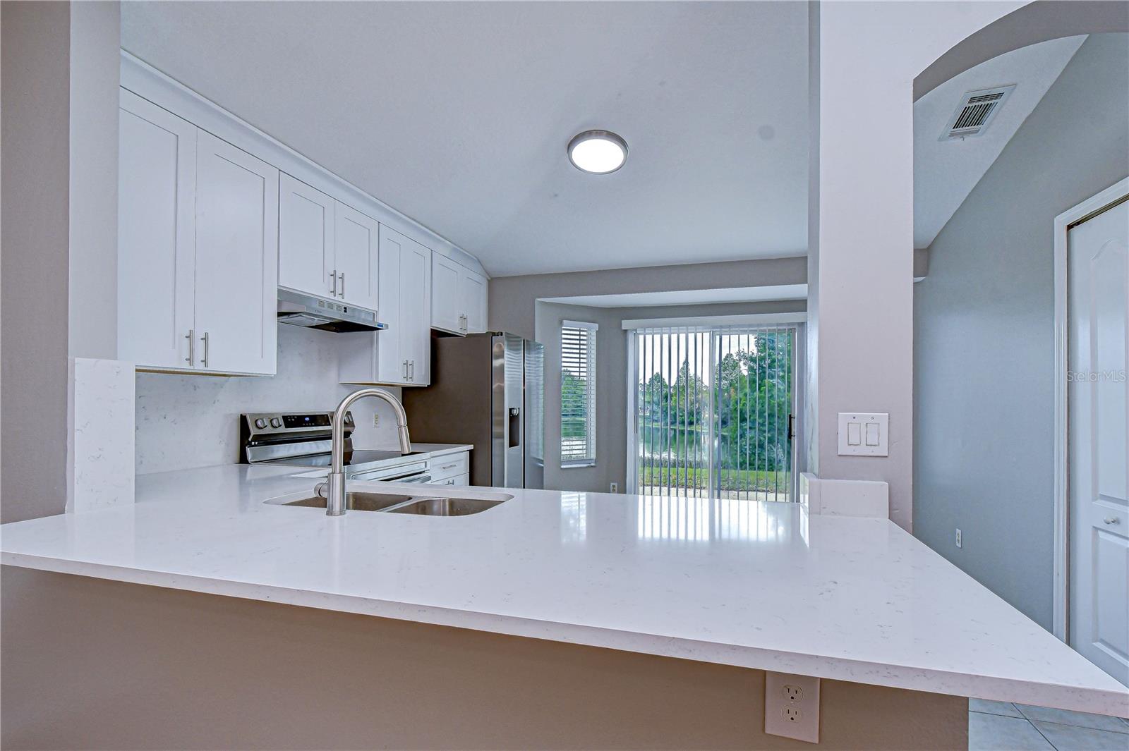 18003 BIRDWATER DR, TAMPA, FL, 33647