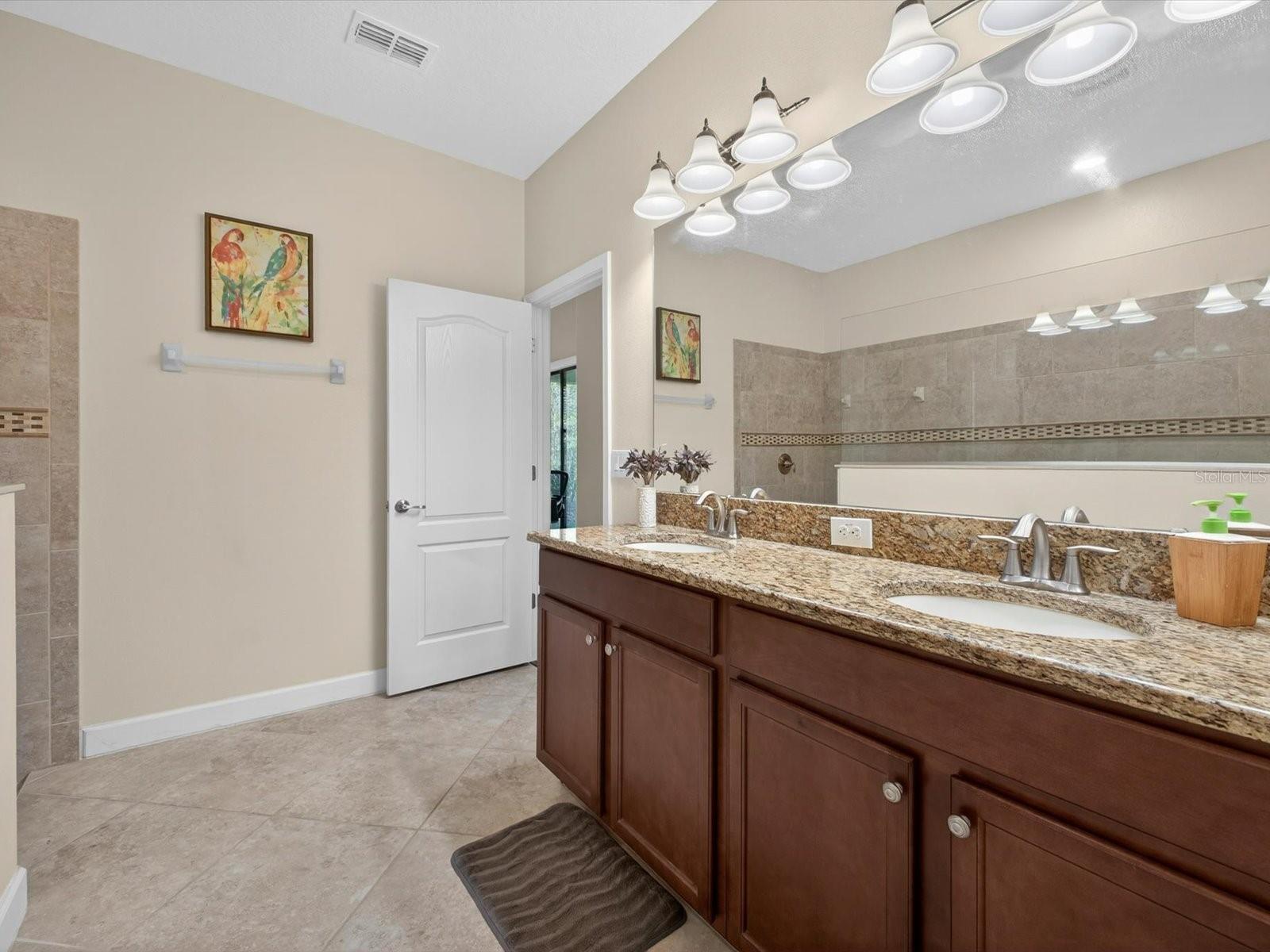 1300 GLENEAGLES LN, DAVENPORT, FL, 33896