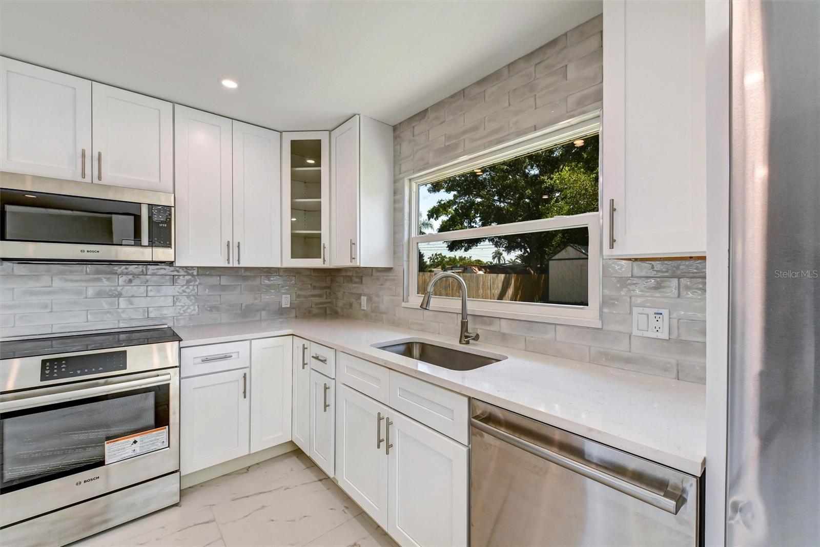 1521 S JEFFERSON AVE, CLEARWATER, FL, 33756