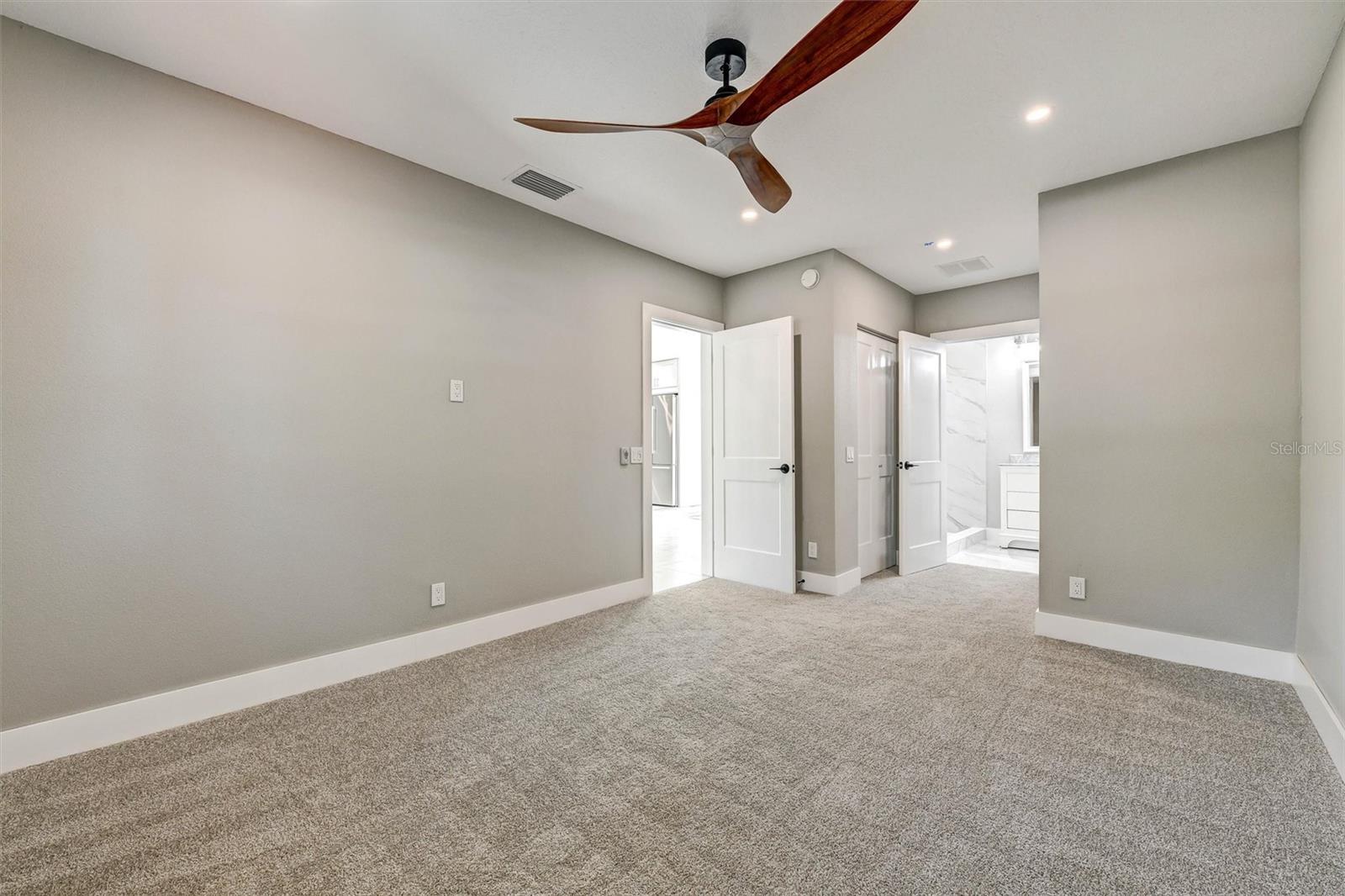 1521 S JEFFERSON AVE, CLEARWATER, FL, 33756