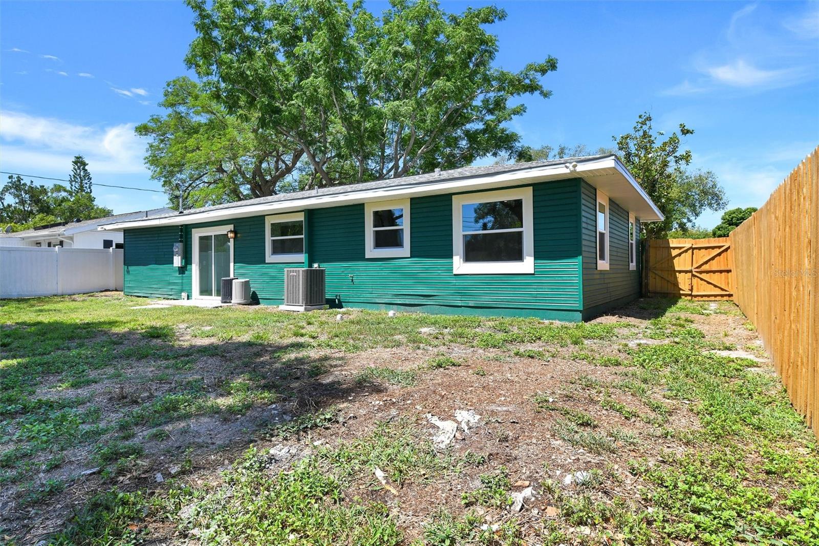 1521 S JEFFERSON AVE, CLEARWATER, FL, 33756