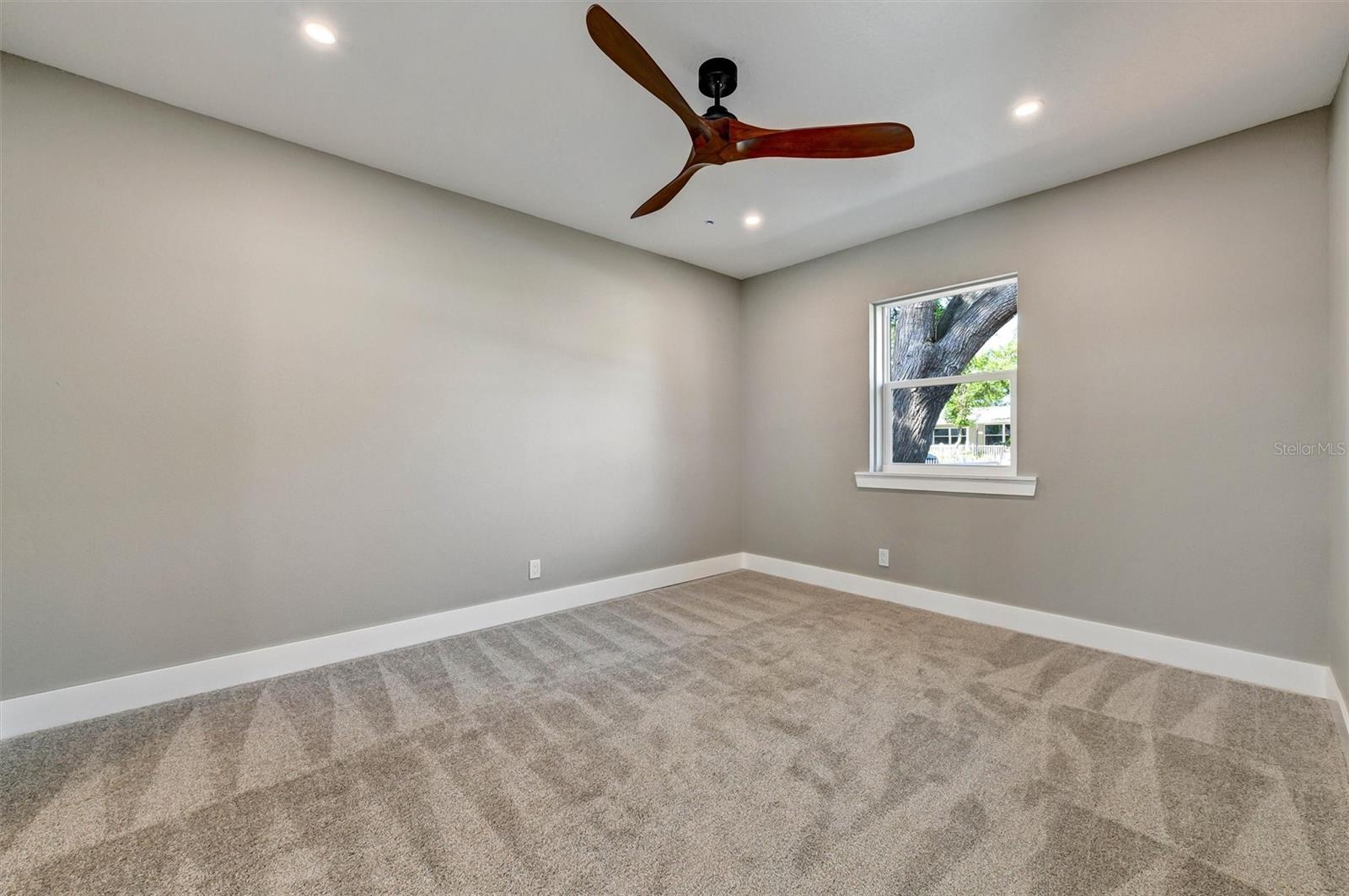 1521 S JEFFERSON AVE, CLEARWATER, FL, 33756