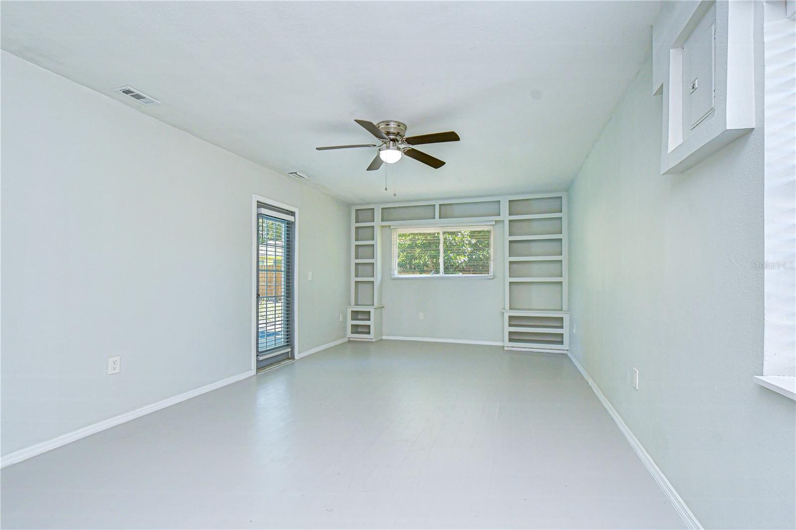 909 HART ST, CLEARWATER, FL, 33755