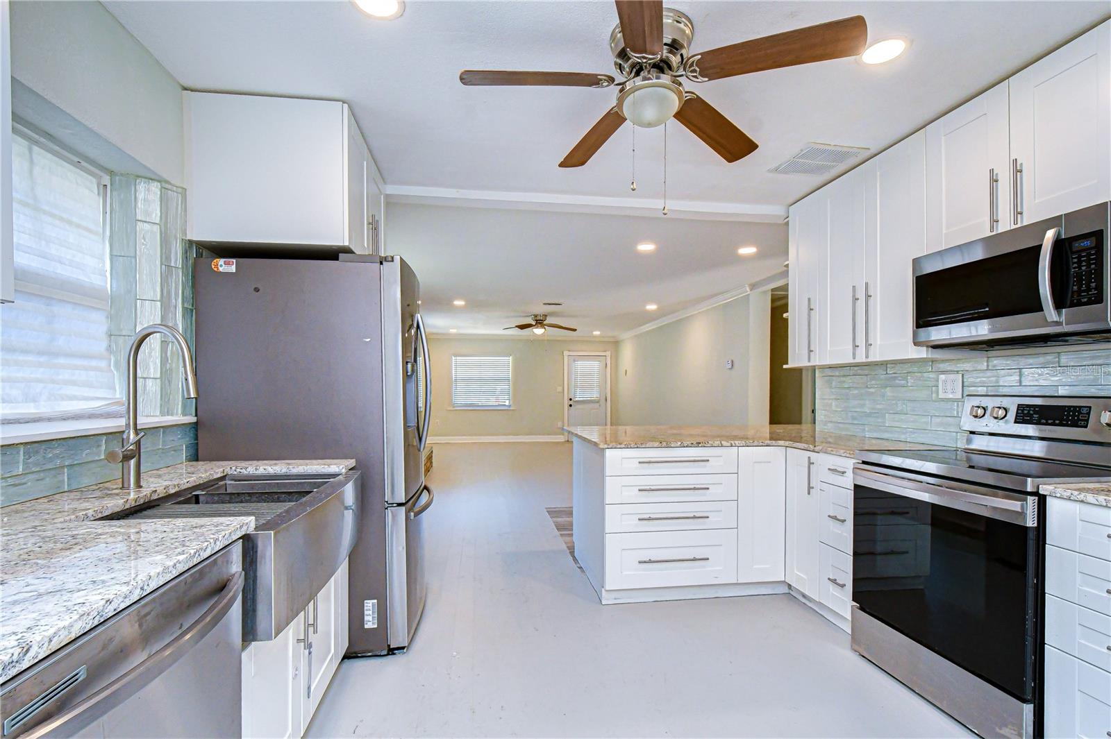 909 HART ST, CLEARWATER, FL, 33755