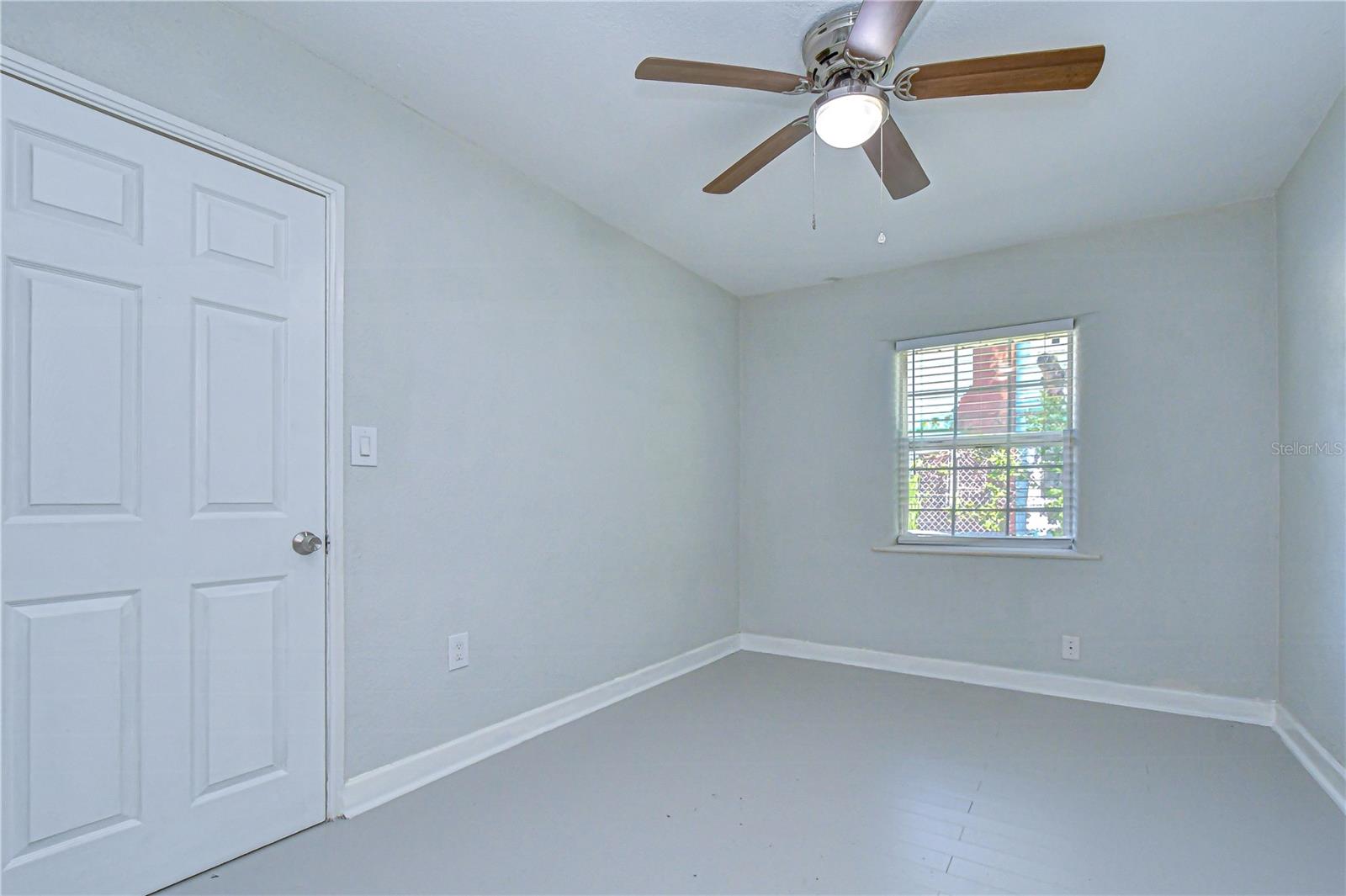 909 HART ST, CLEARWATER, FL, 33755