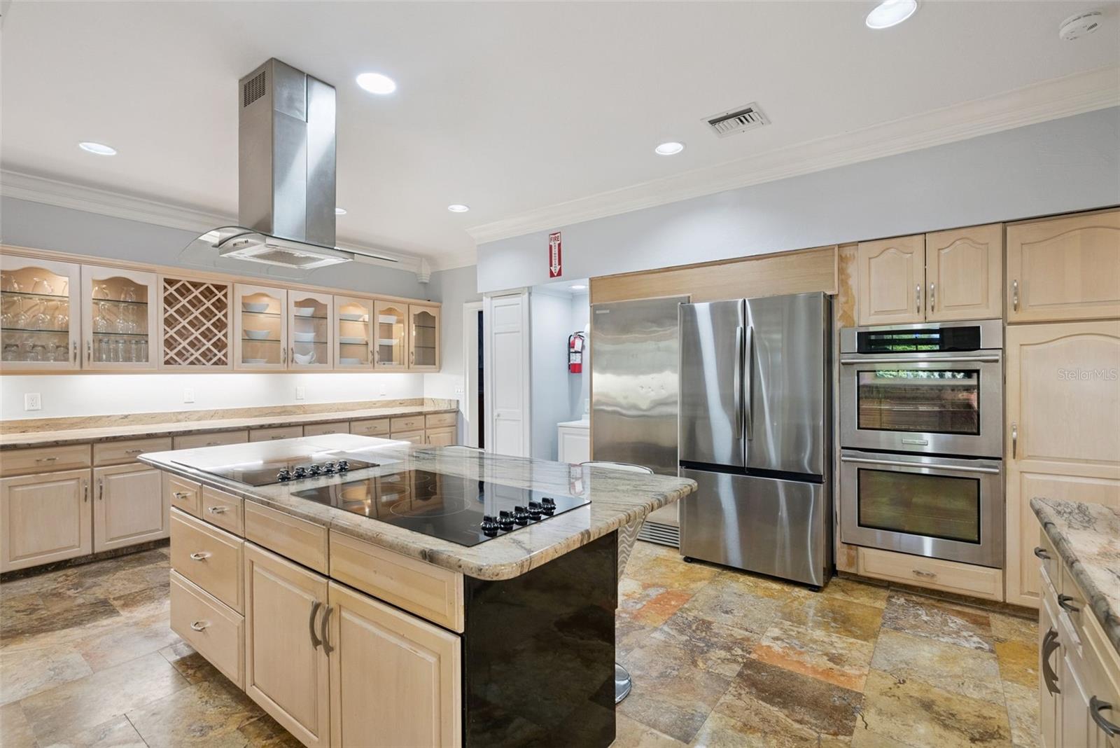 1498 MARKHAM WOODS RD, LONGWOOD, FL, 32779