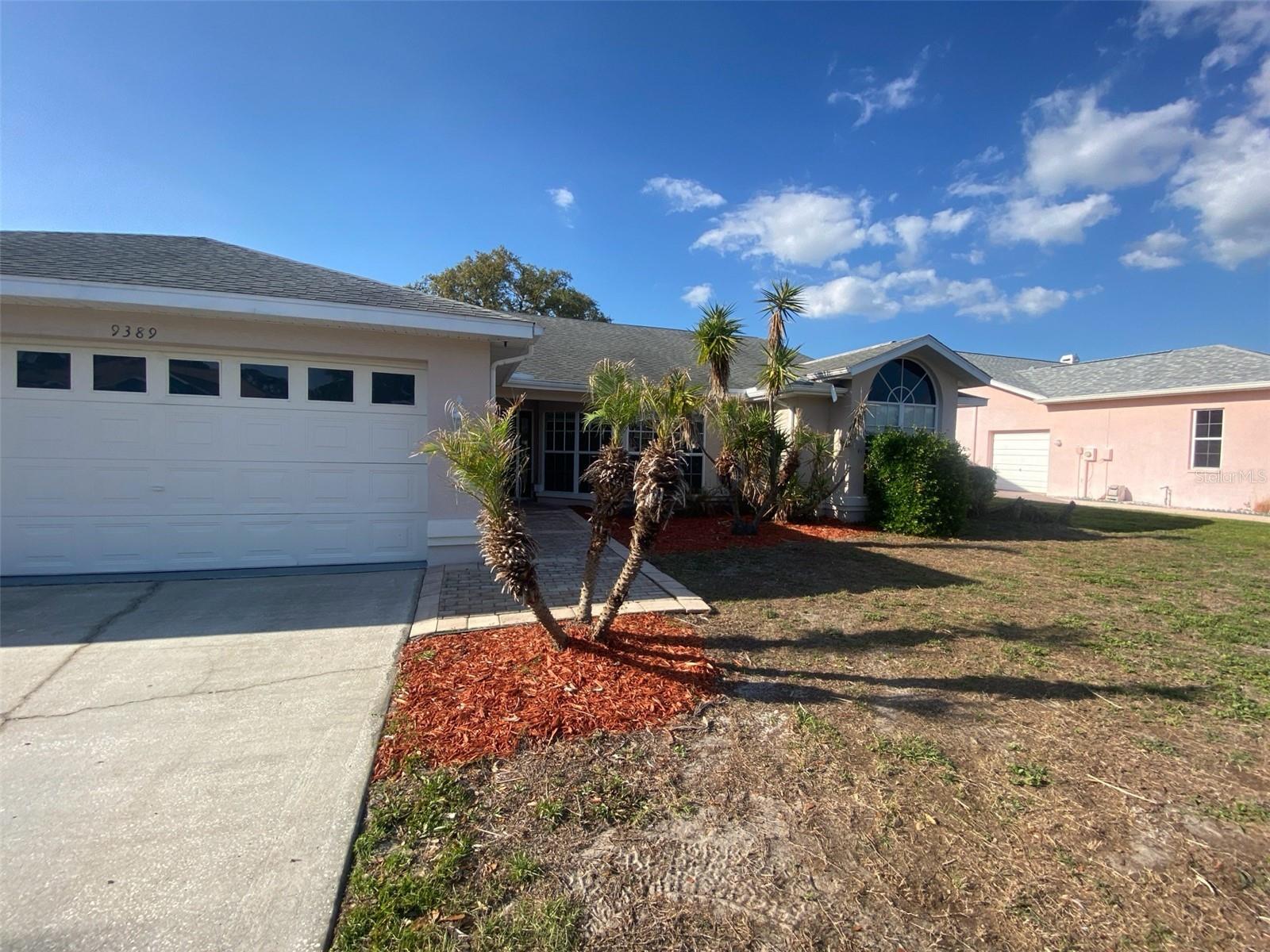 9389 FOX HOLLOW LN, WEEKI WACHEE, FL, 34613