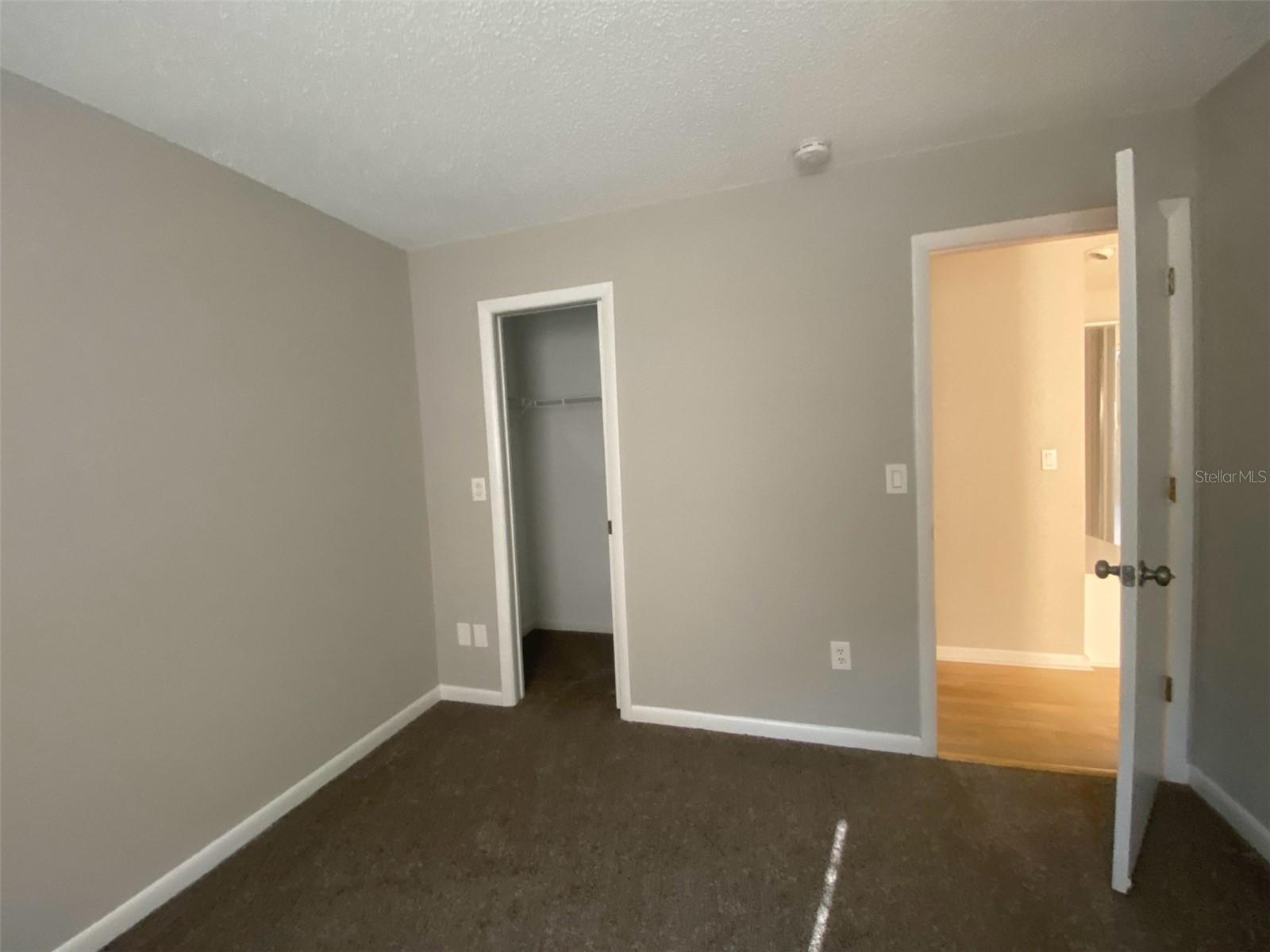 9389 FOX HOLLOW LN, WEEKI WACHEE, FL, 34613