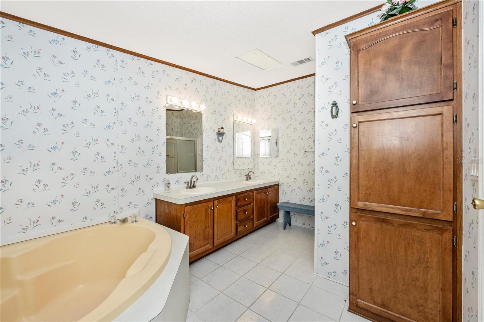 2165 GONDOLA DR, SARASOTA, FL, 34238