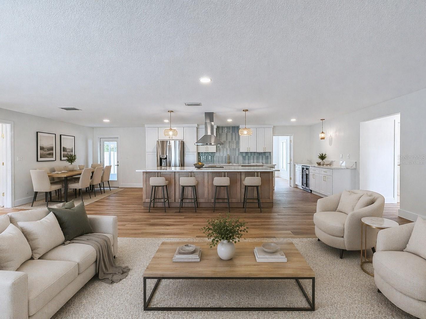 1401 GULF BLVD, BELLEAIR BEACH, FL, 33786