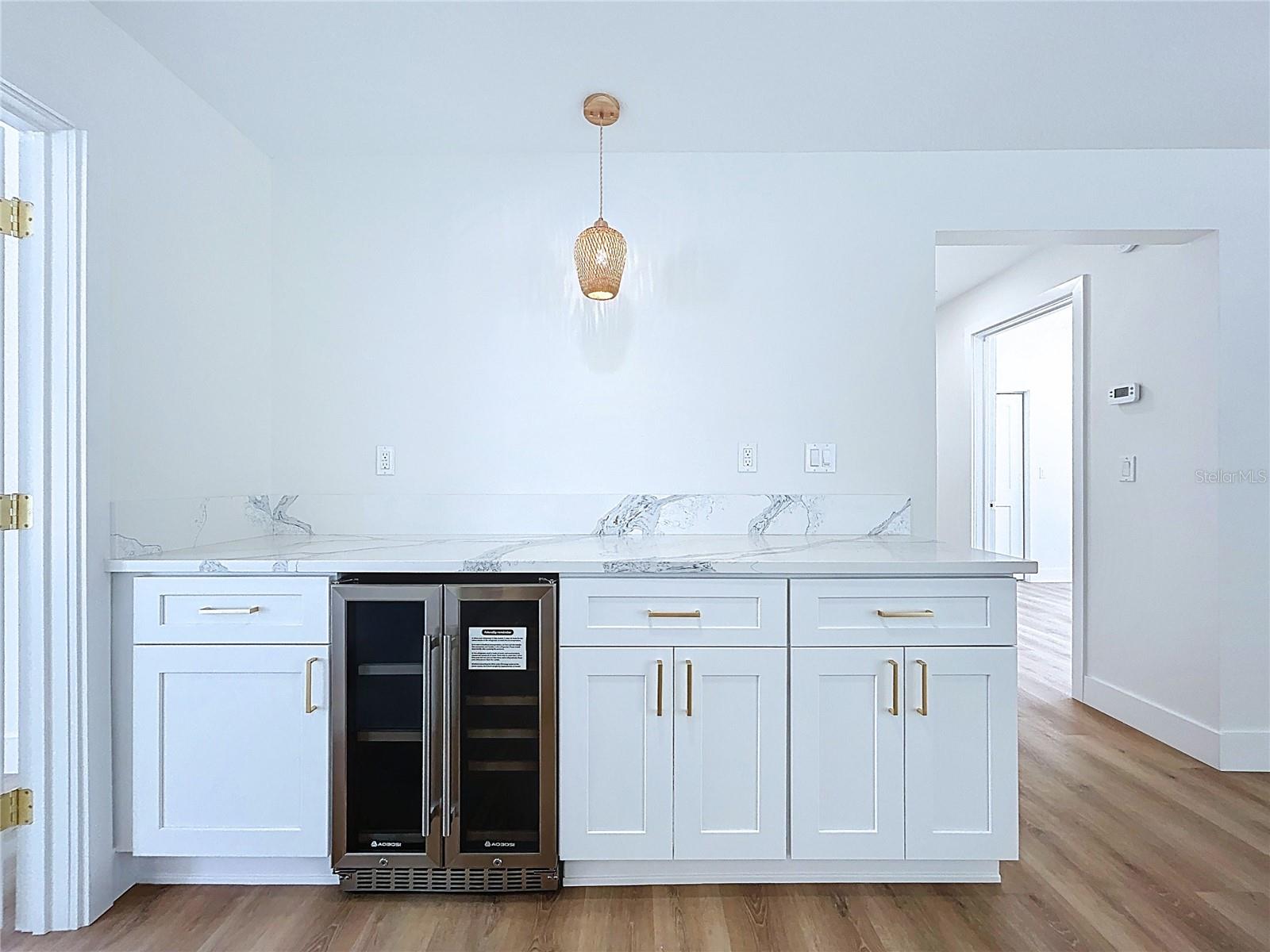 1401 GULF BLVD, BELLEAIR BEACH, FL, 33786