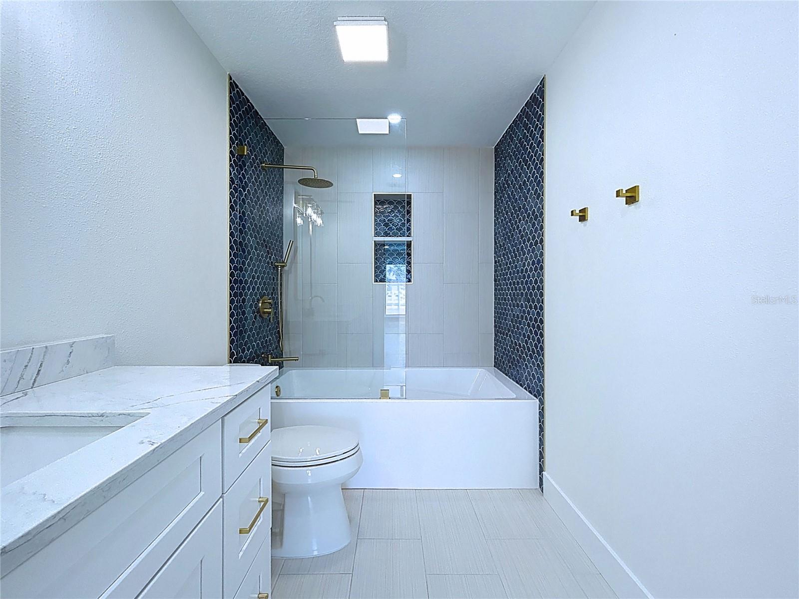 1401 GULF BLVD, BELLEAIR BEACH, FL, 33786