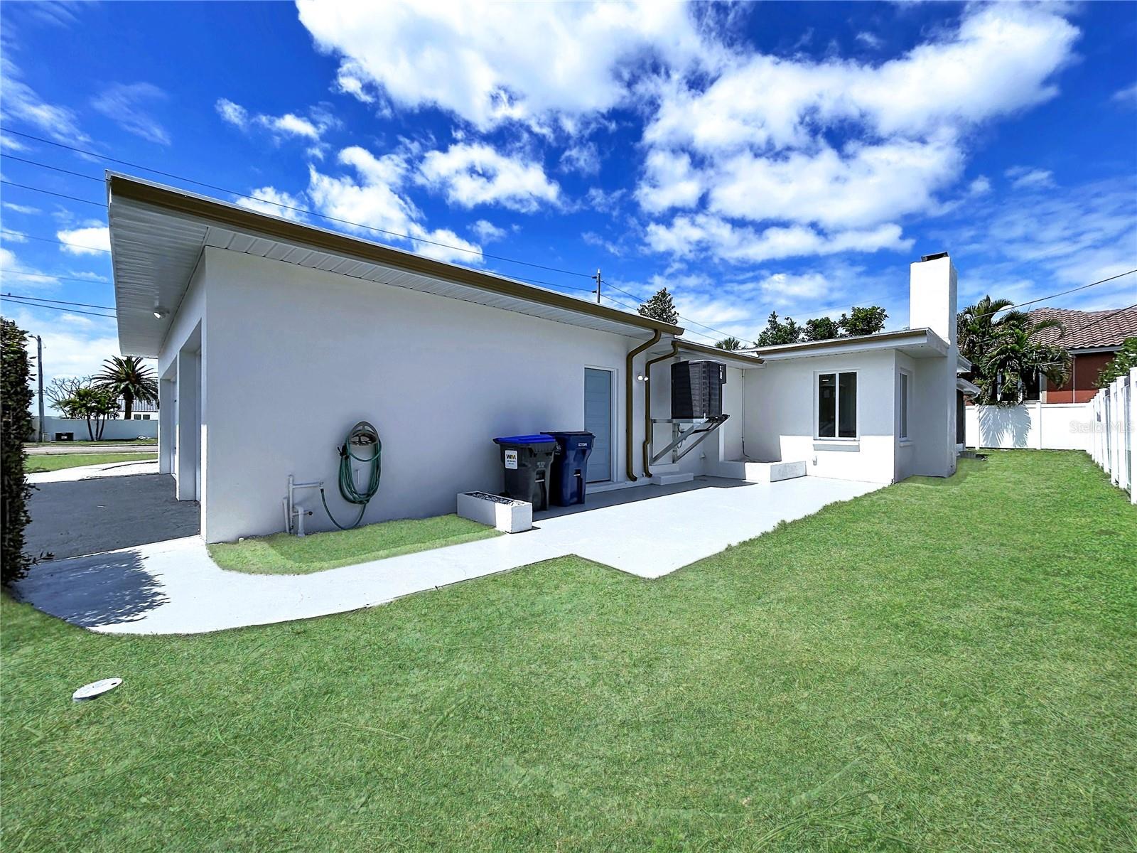 1401 GULF BLVD, BELLEAIR BEACH, FL, 33786