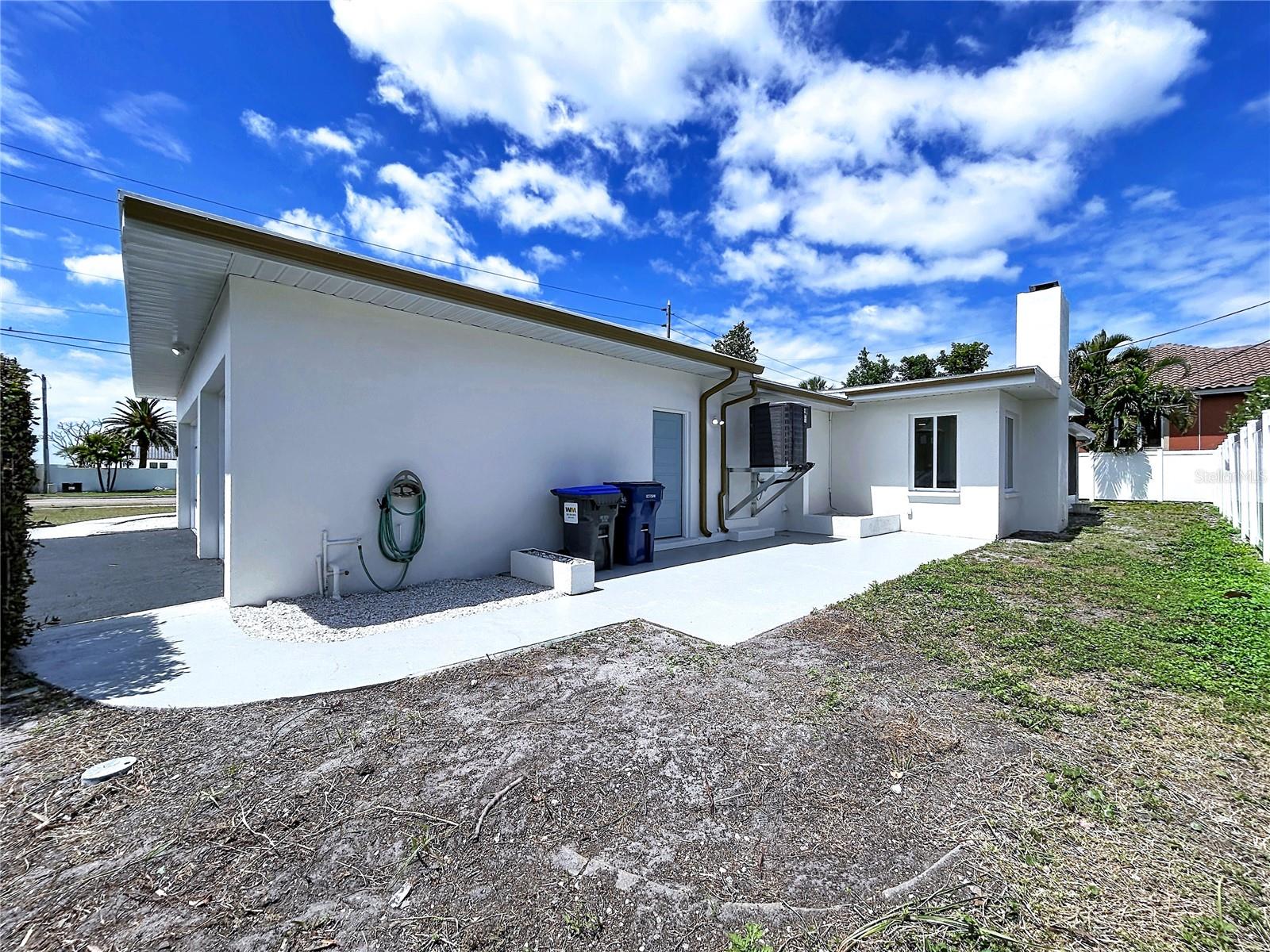 1401 GULF BLVD, BELLEAIR BEACH, FL, 33786