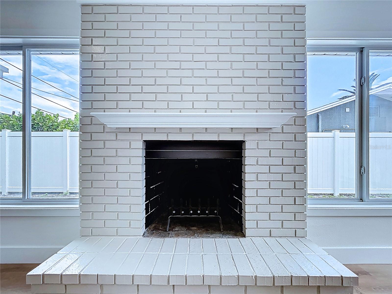 1401 GULF BLVD, BELLEAIR BEACH, FL, 33786