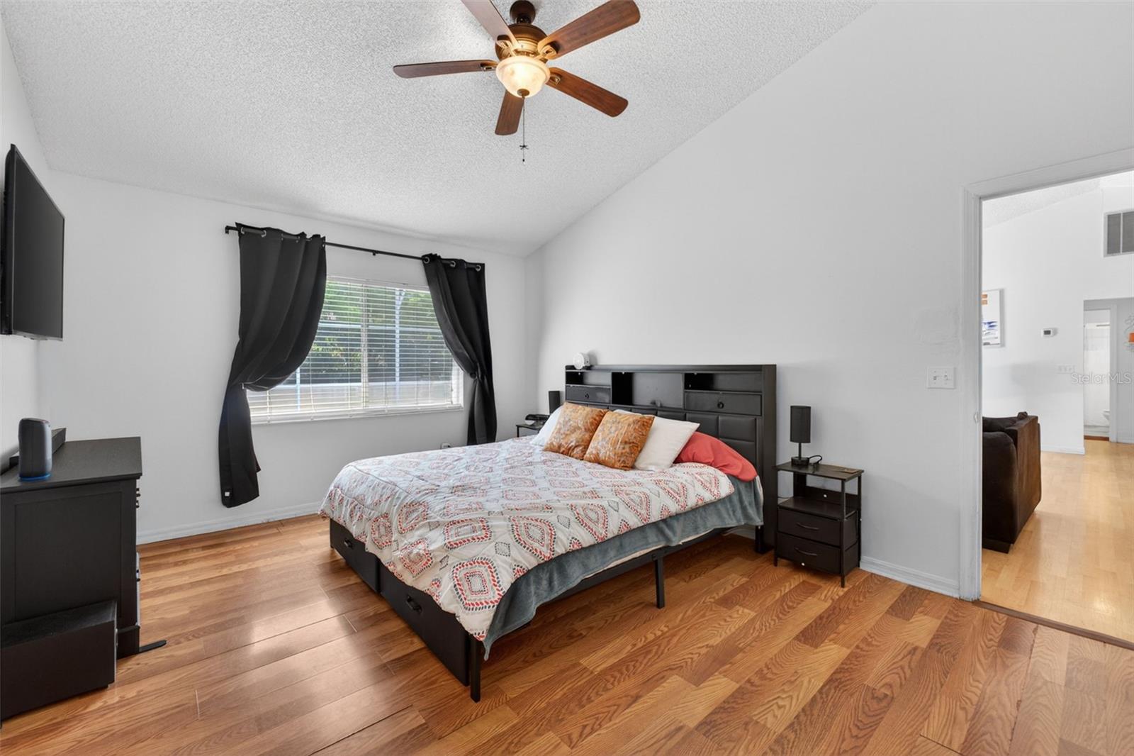 204 MONTANA AVE, DAVENPORT, FL, 33897