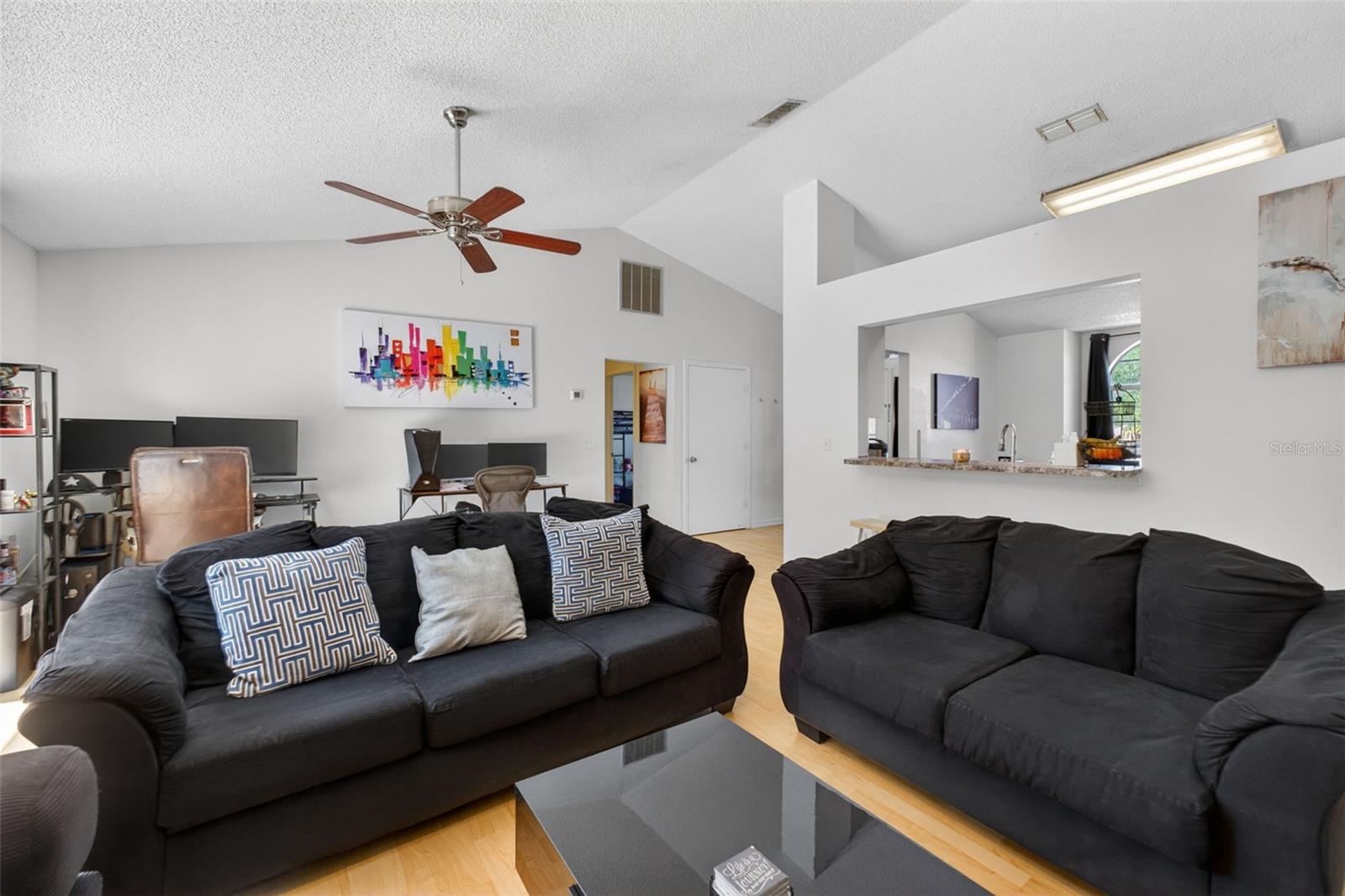 204 MONTANA AVE, DAVENPORT, FL, 33897