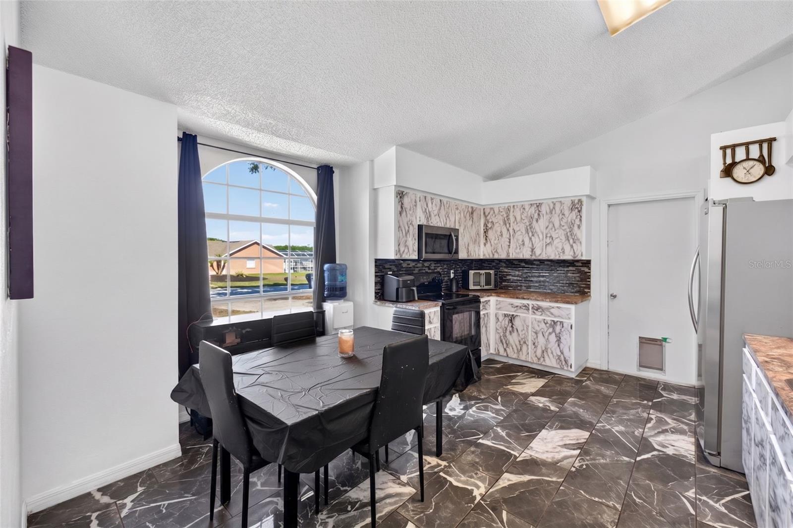204 MONTANA AVE, DAVENPORT, FL, 33897