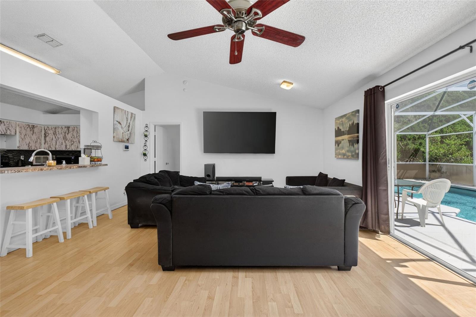 204 MONTANA AVE, DAVENPORT, FL, 33897