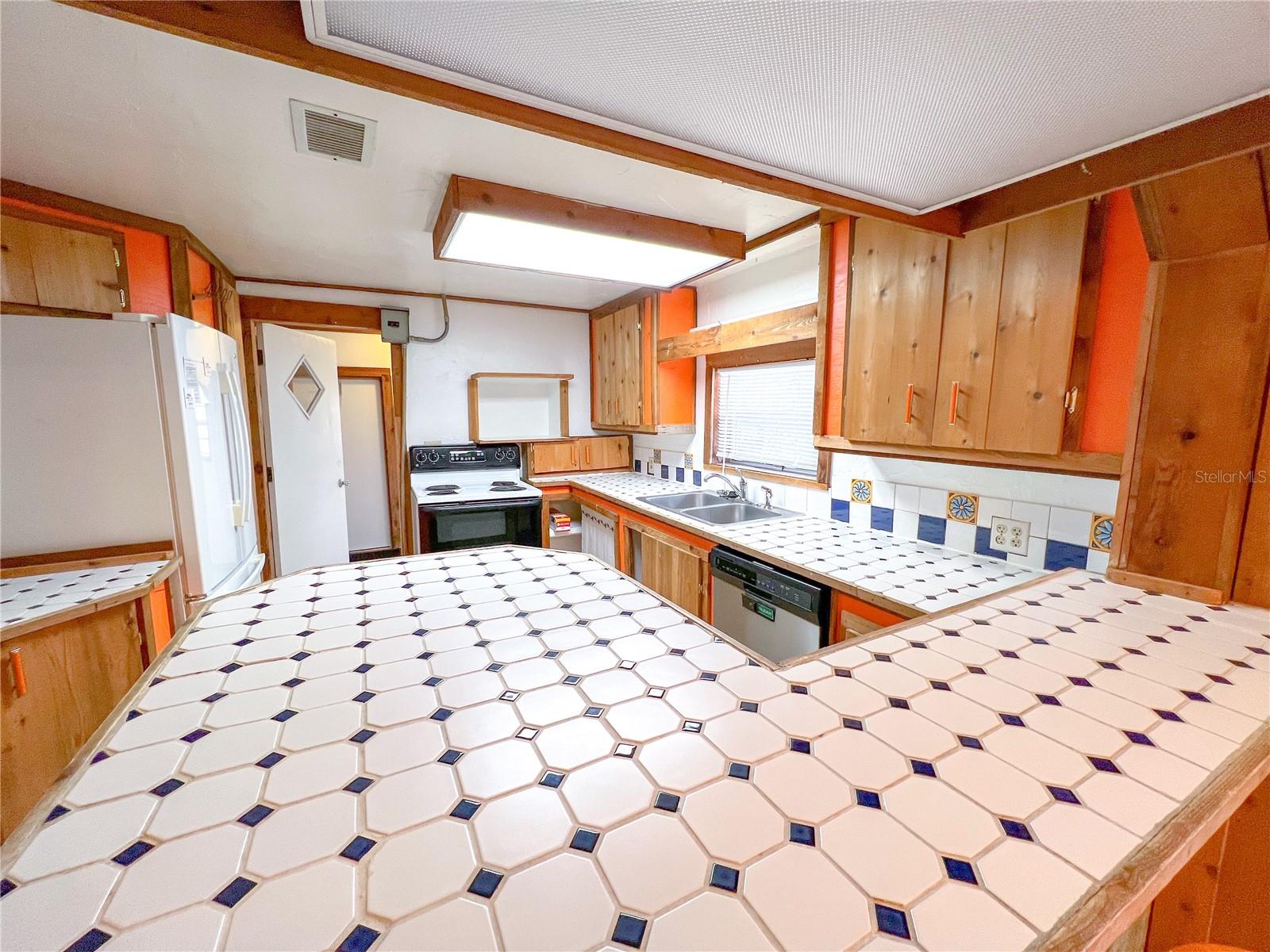 25825 W NEWBERRY RD, NEWBERRY, FL, 32669