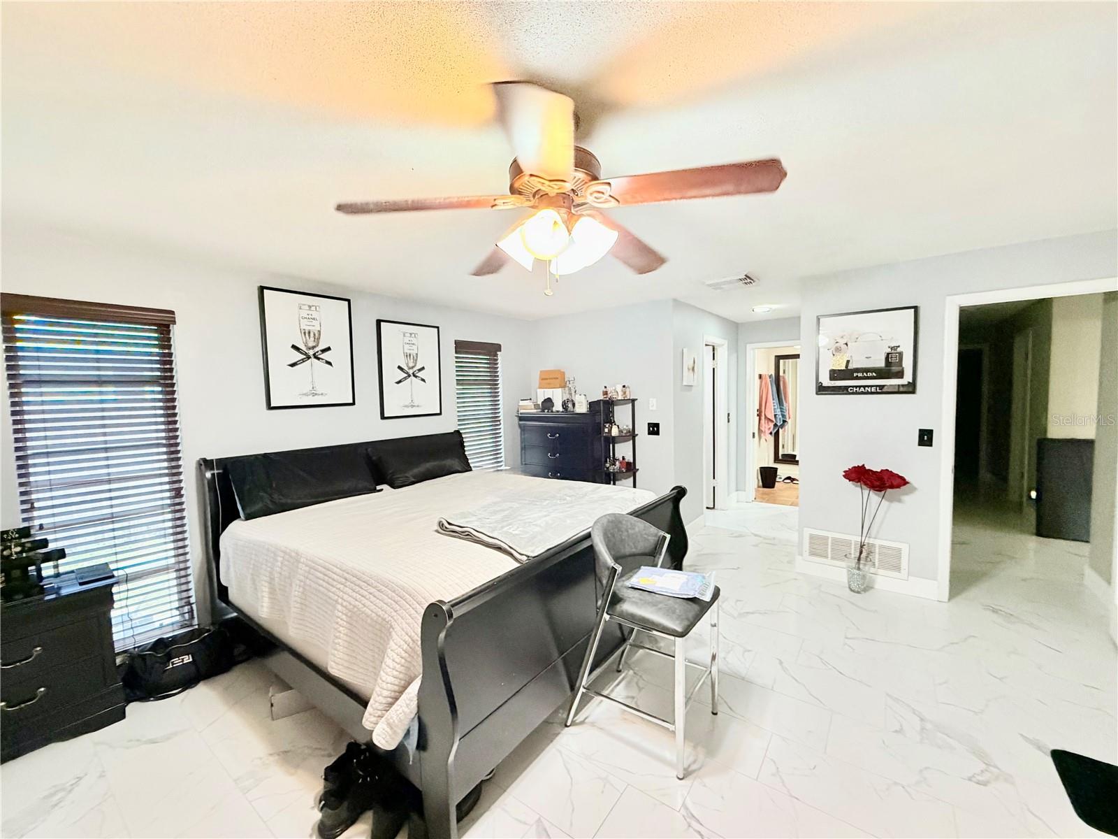 1880 OAK FOREST DR E, CLEARWATER, FL, 33759