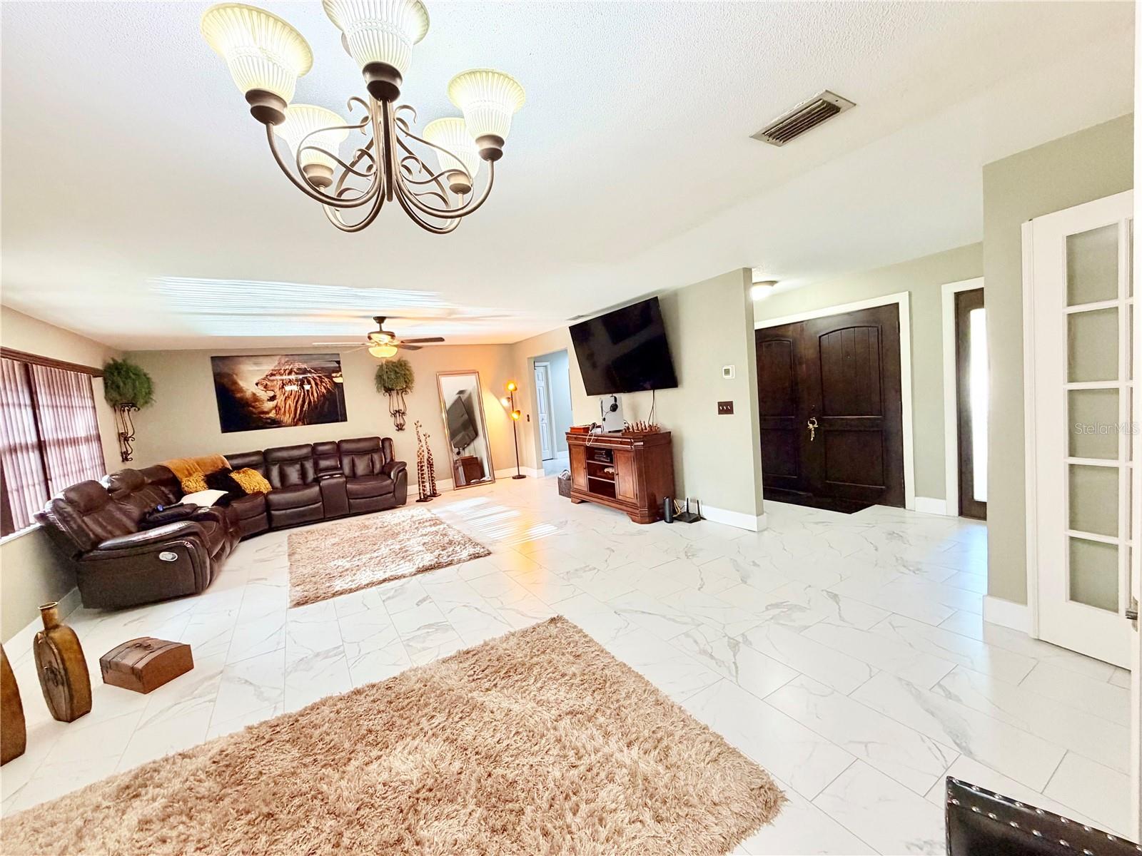 1880 OAK FOREST DR E, CLEARWATER, FL, 33759