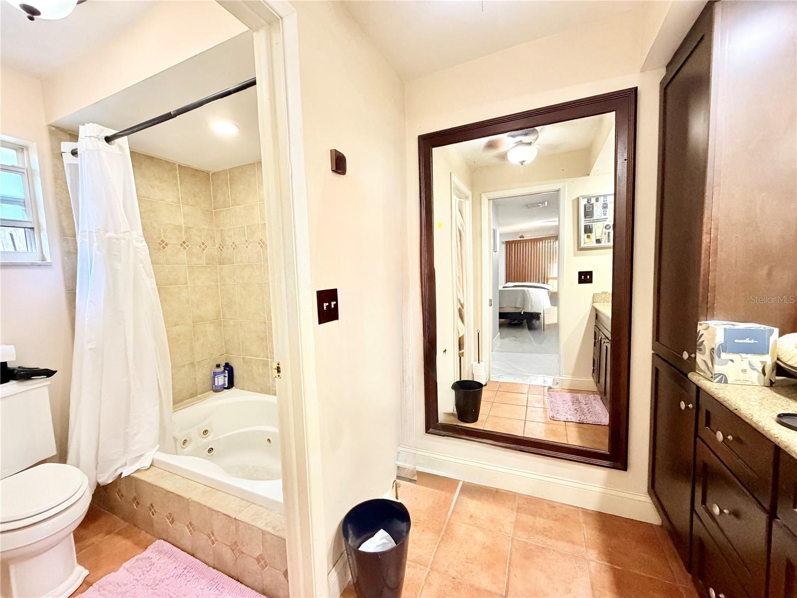 1880 OAK FOREST DR E, CLEARWATER, FL, 33759