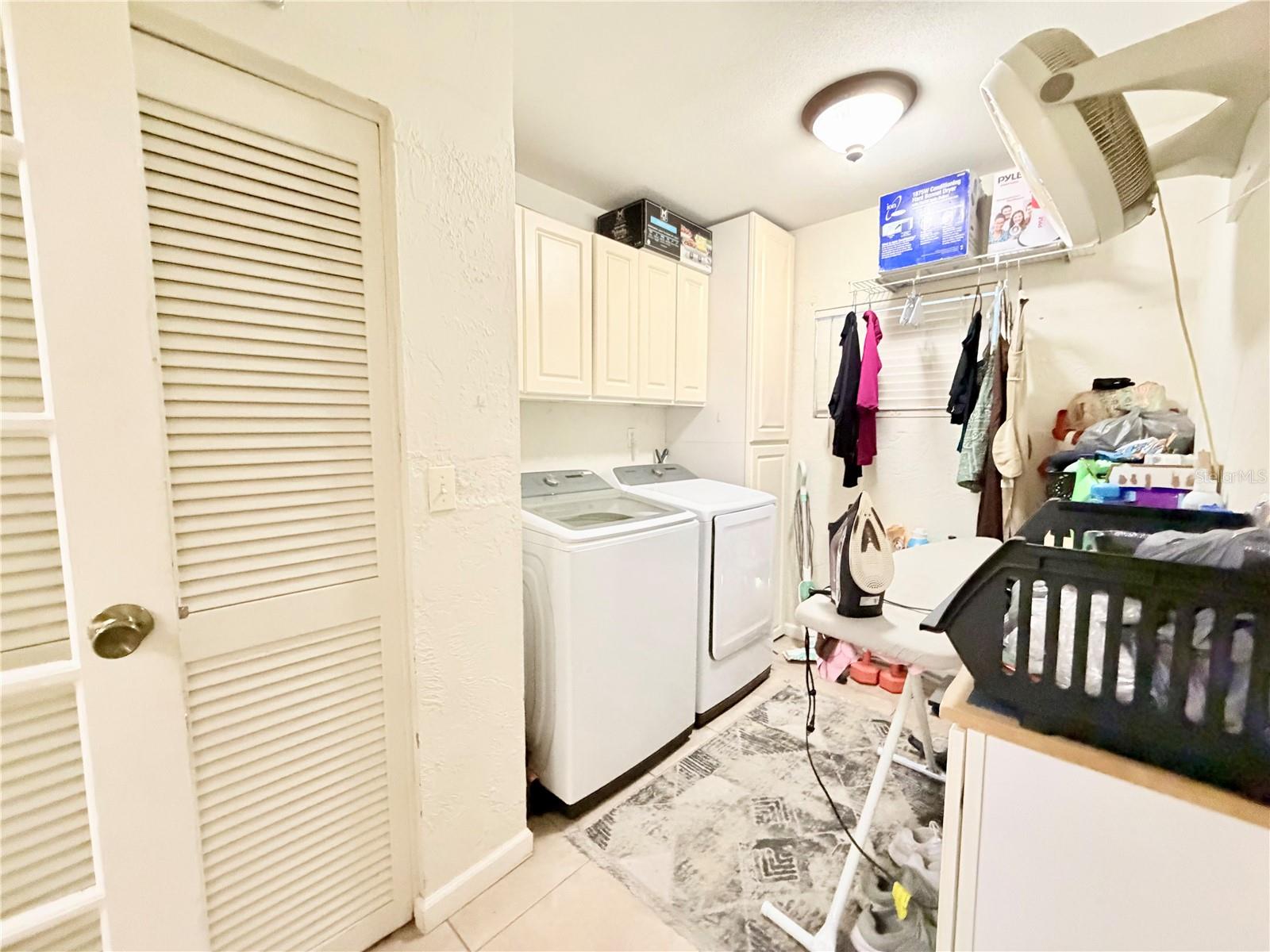 1880 OAK FOREST DR E, CLEARWATER, FL, 33759