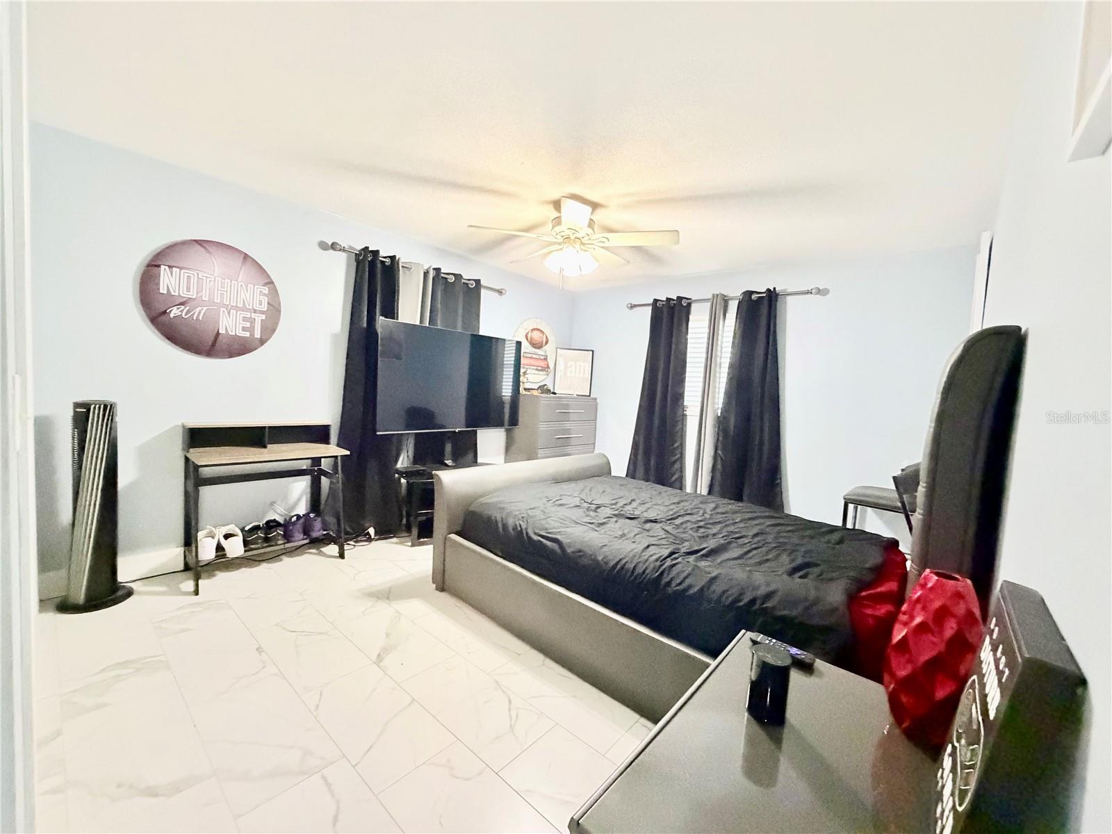 1880 OAK FOREST DR E, CLEARWATER, FL, 33759