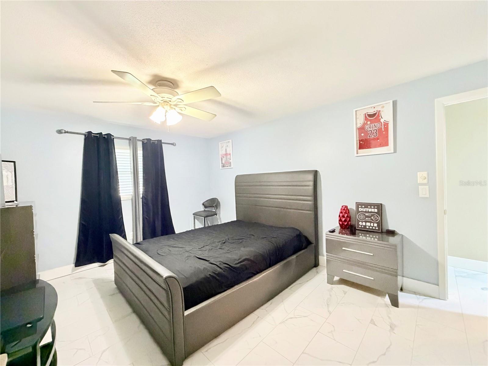 1880 OAK FOREST DR E, CLEARWATER, FL, 33759