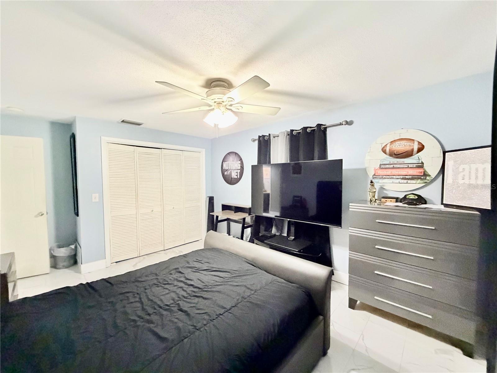 1880 OAK FOREST DR E, CLEARWATER, FL, 33759