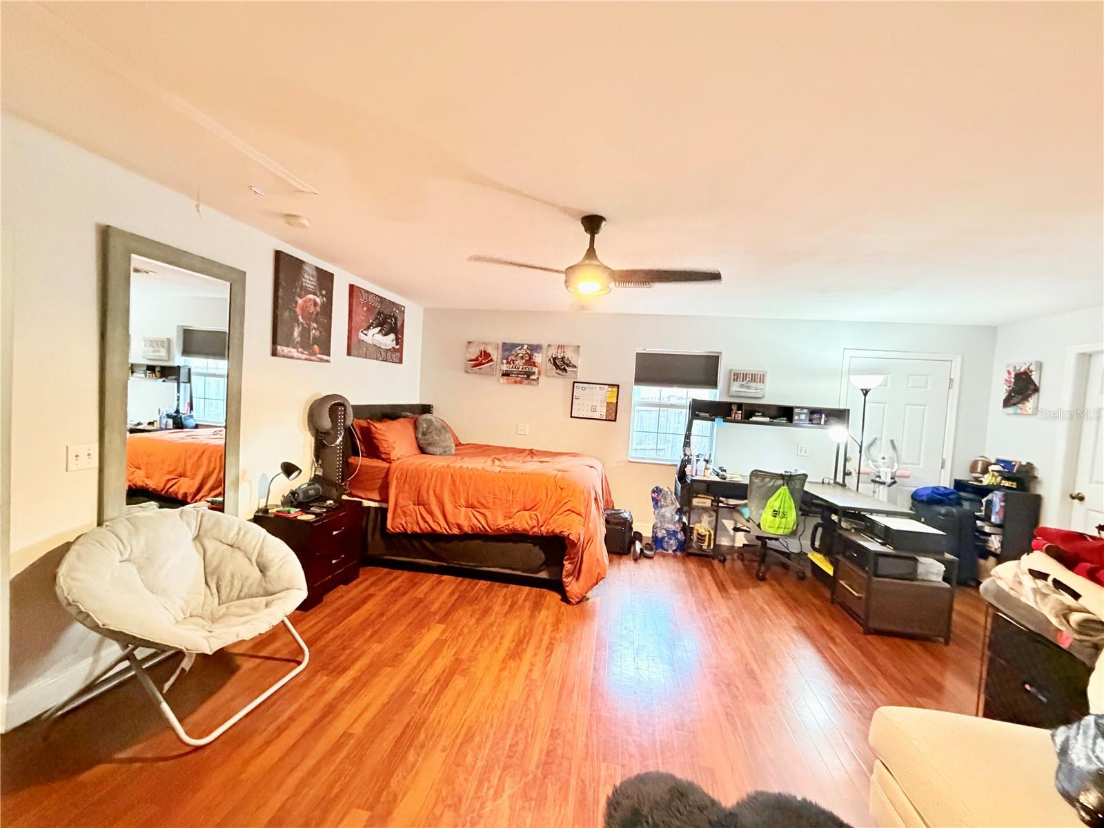 1880 OAK FOREST DR E, CLEARWATER, FL, 33759