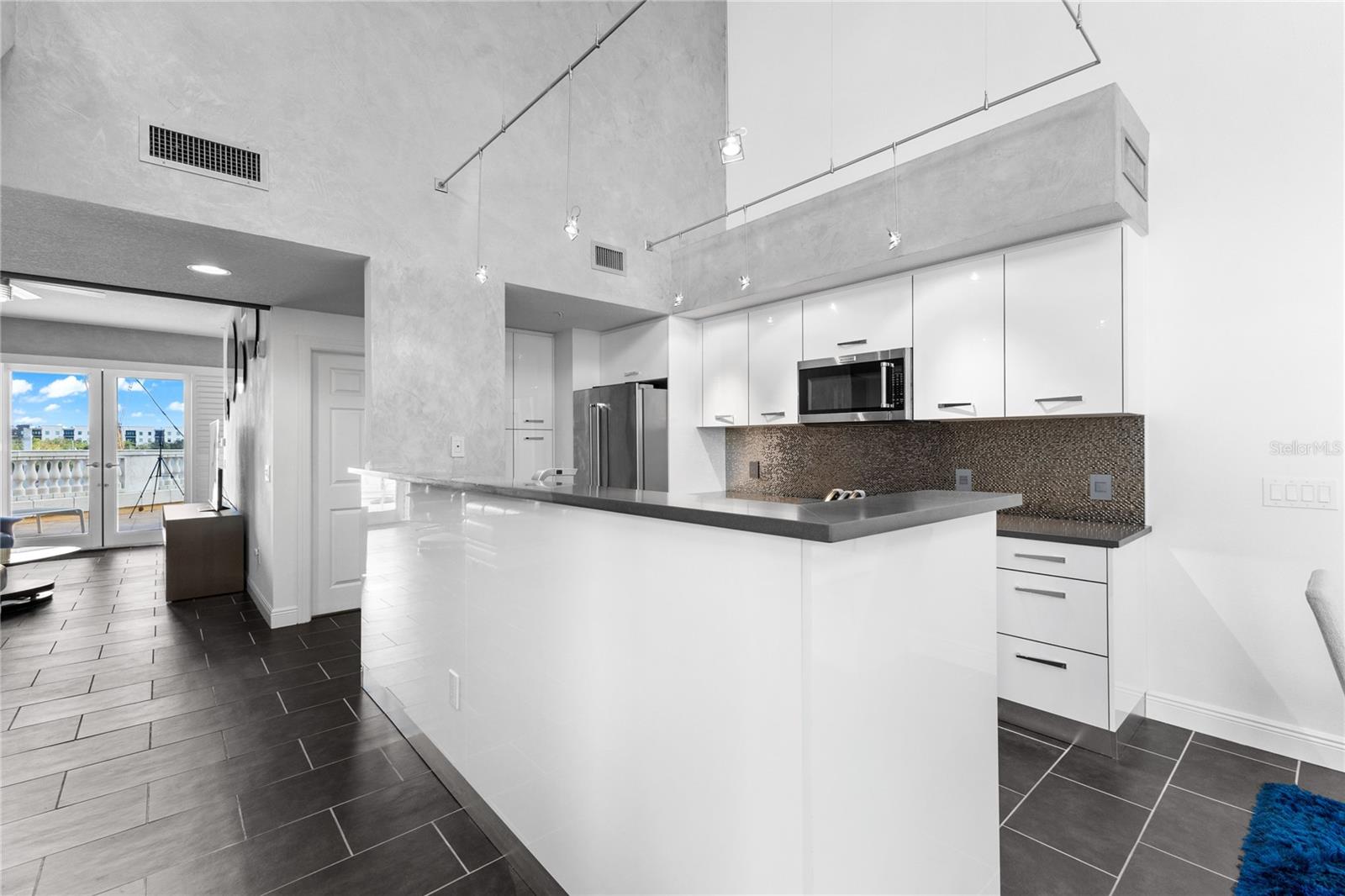 800 N TAMIAMI TRL #321A, SARASOTA, FL, 34236